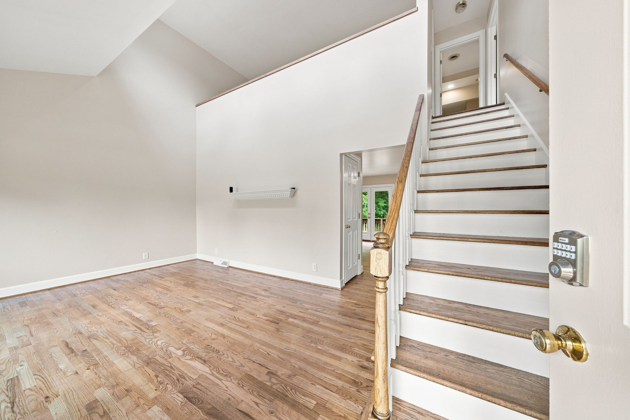 427 Country Club Ct