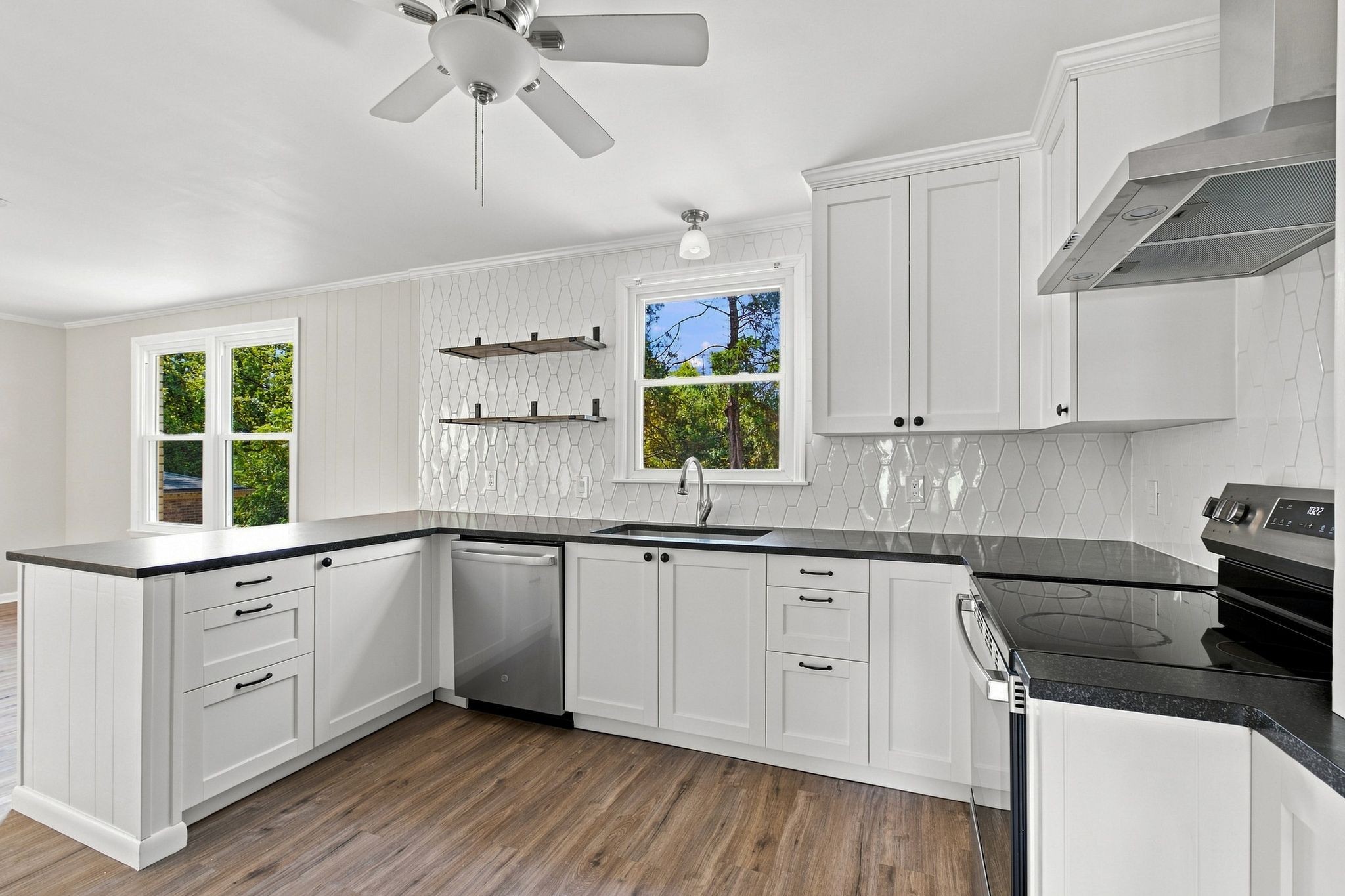 609 Harpeth Pkwy, E