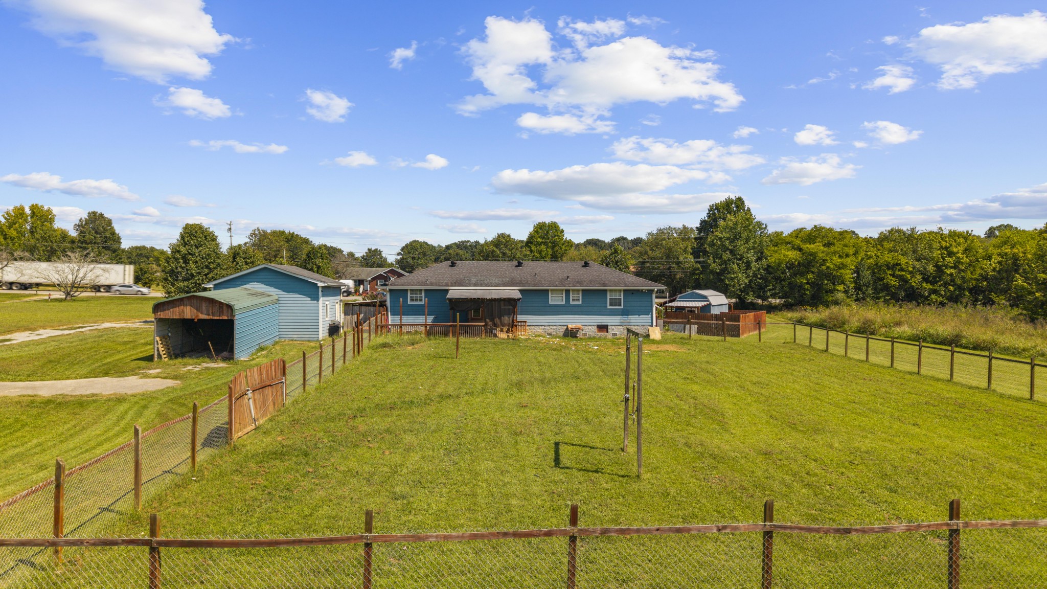 3885 Highway 231, S