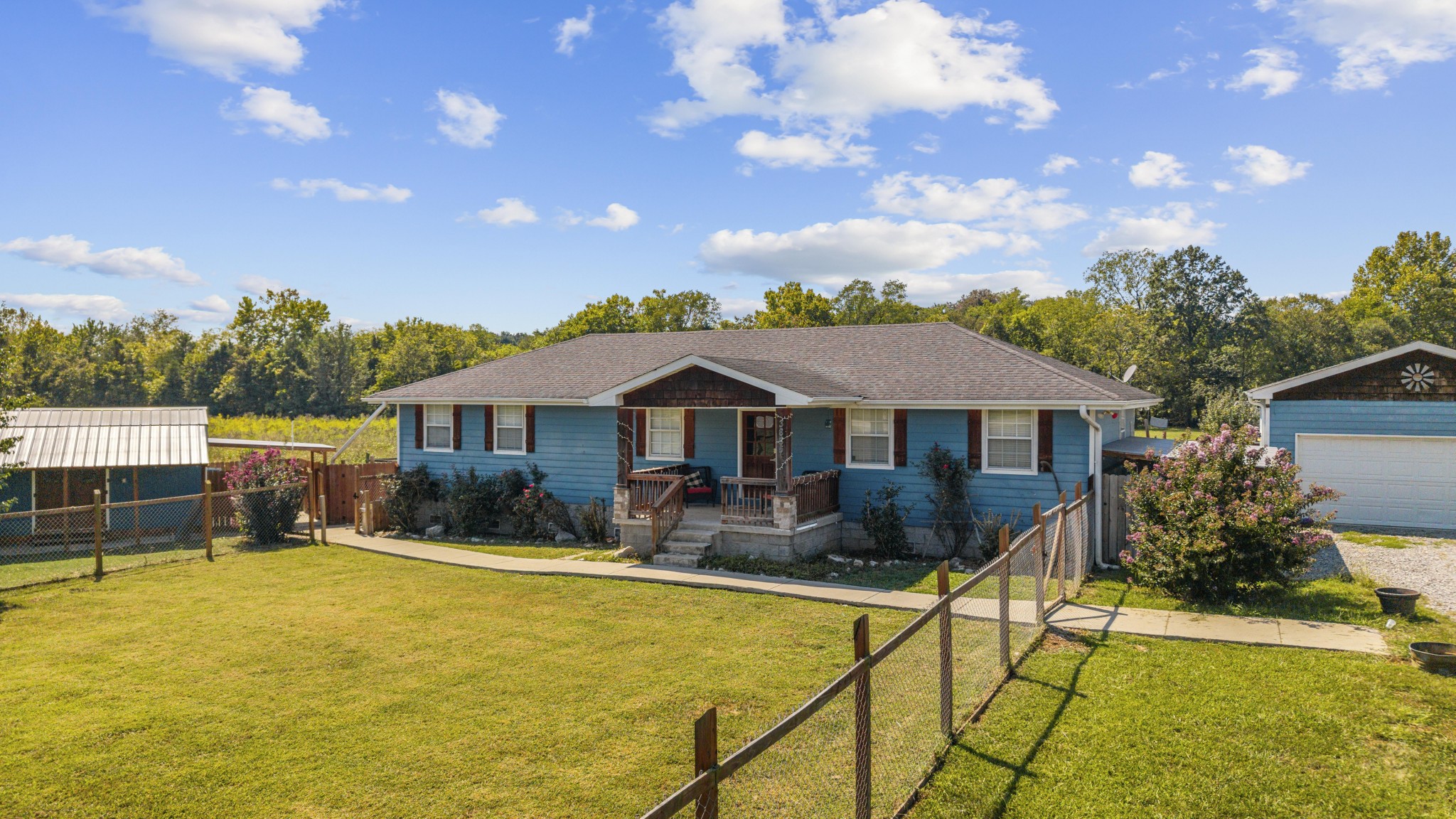 3885 Highway 231, S