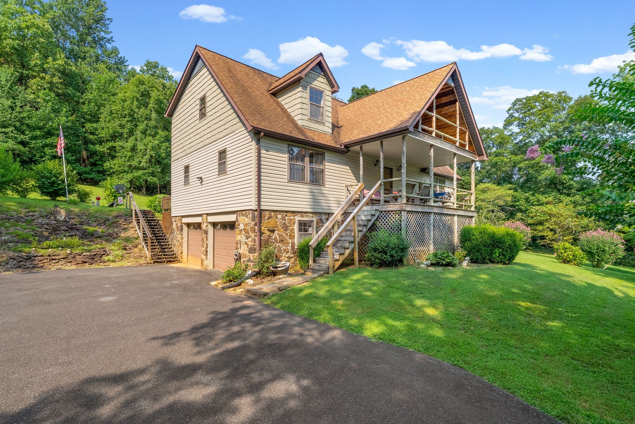 10121 Princeton Rd