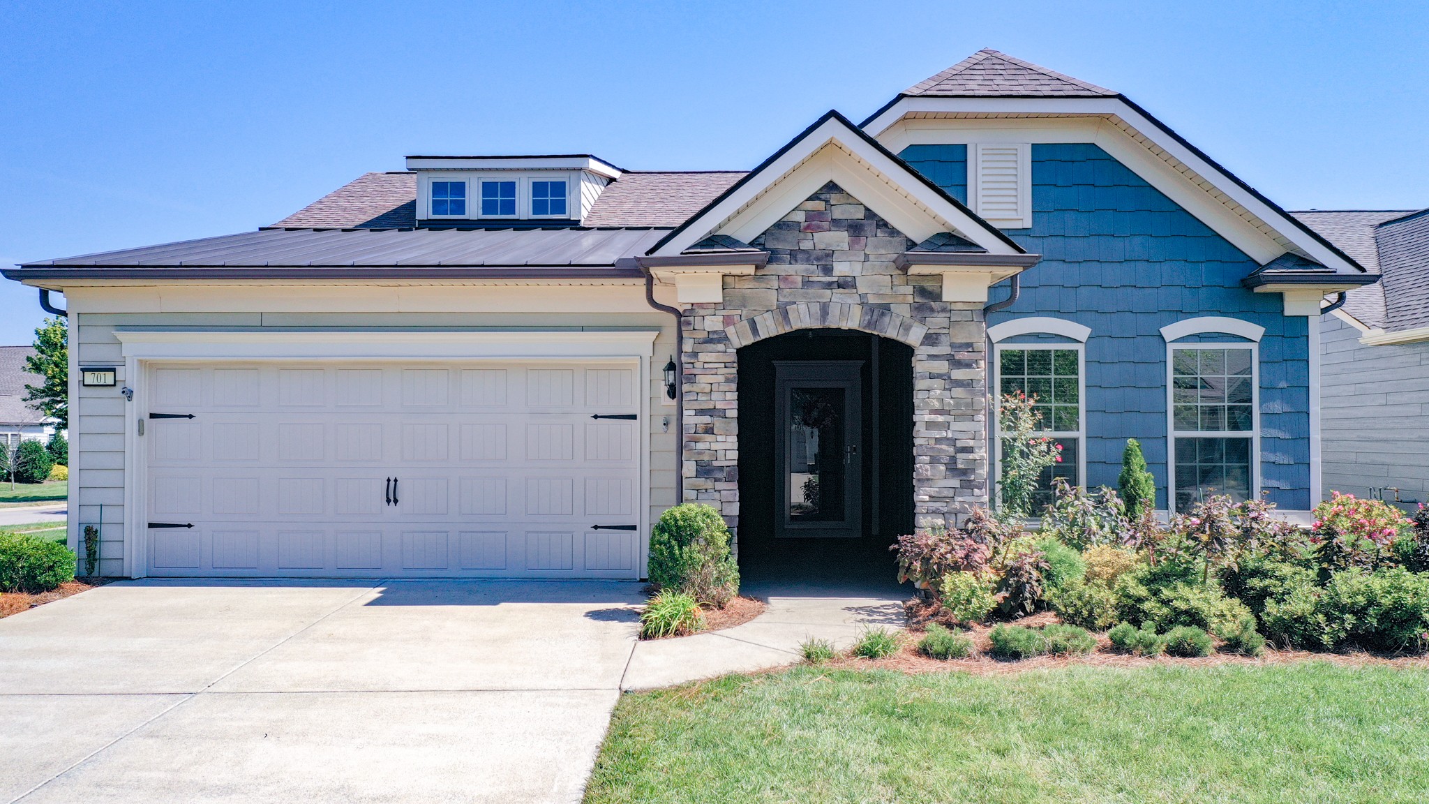 701 Clay Ct