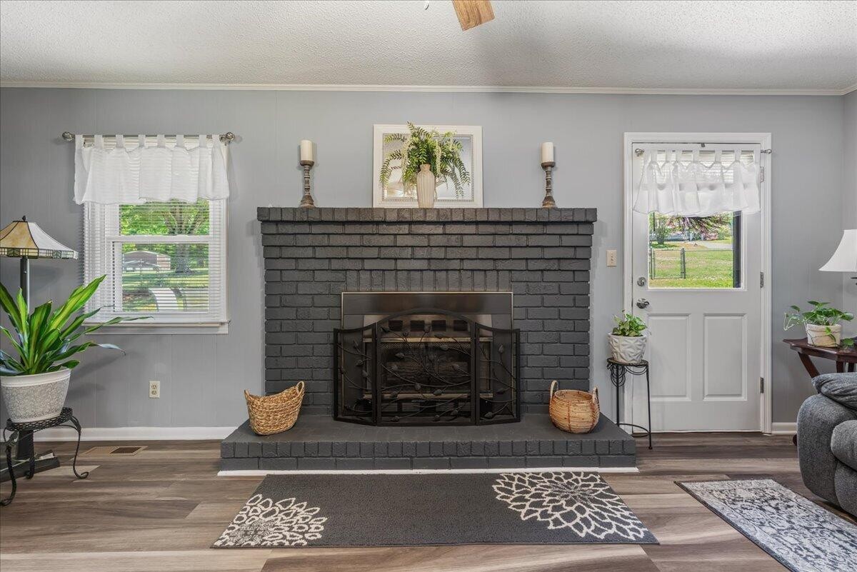 2065 Highway 30 E