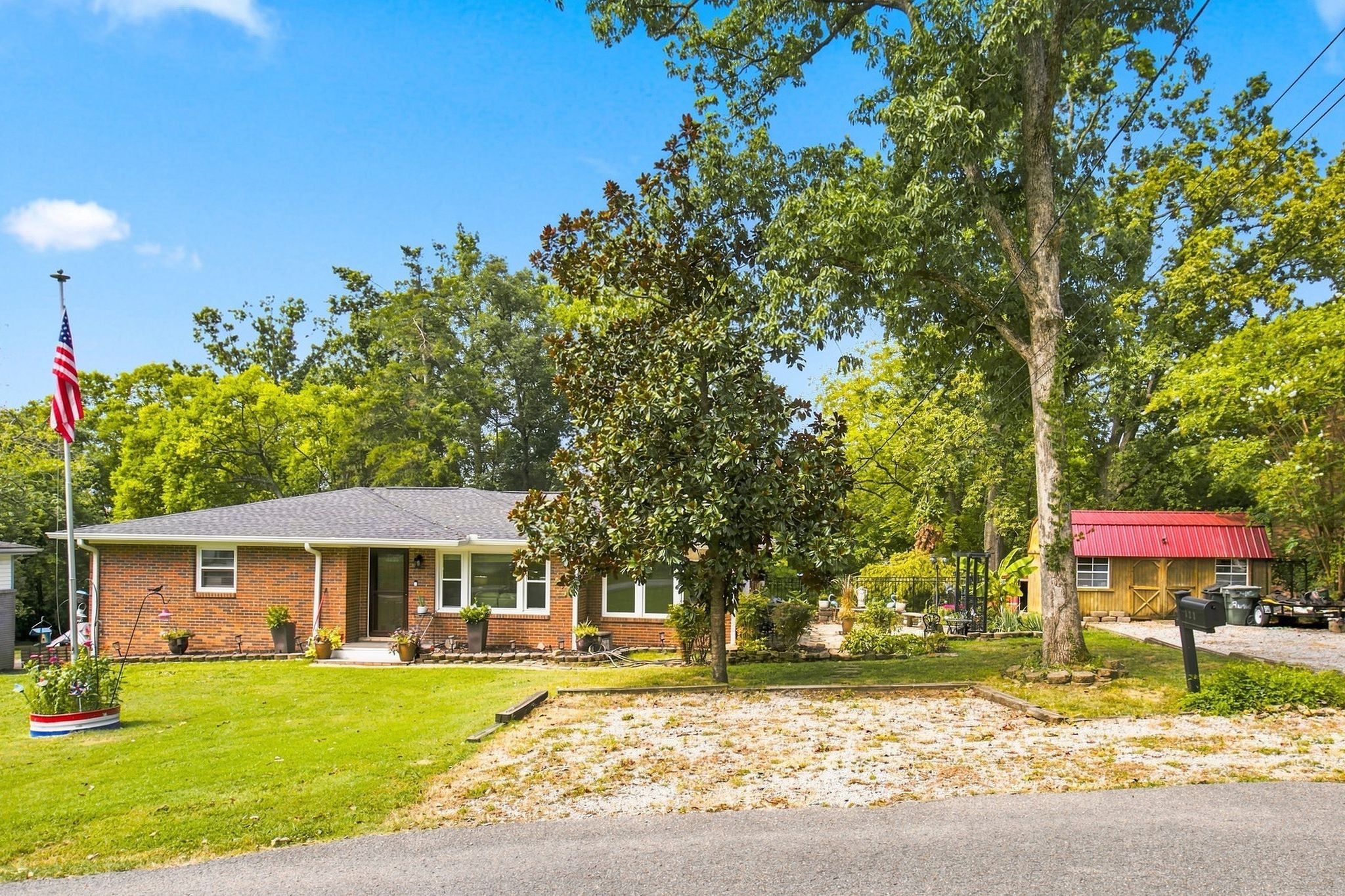 123 Forest Retreat Rd