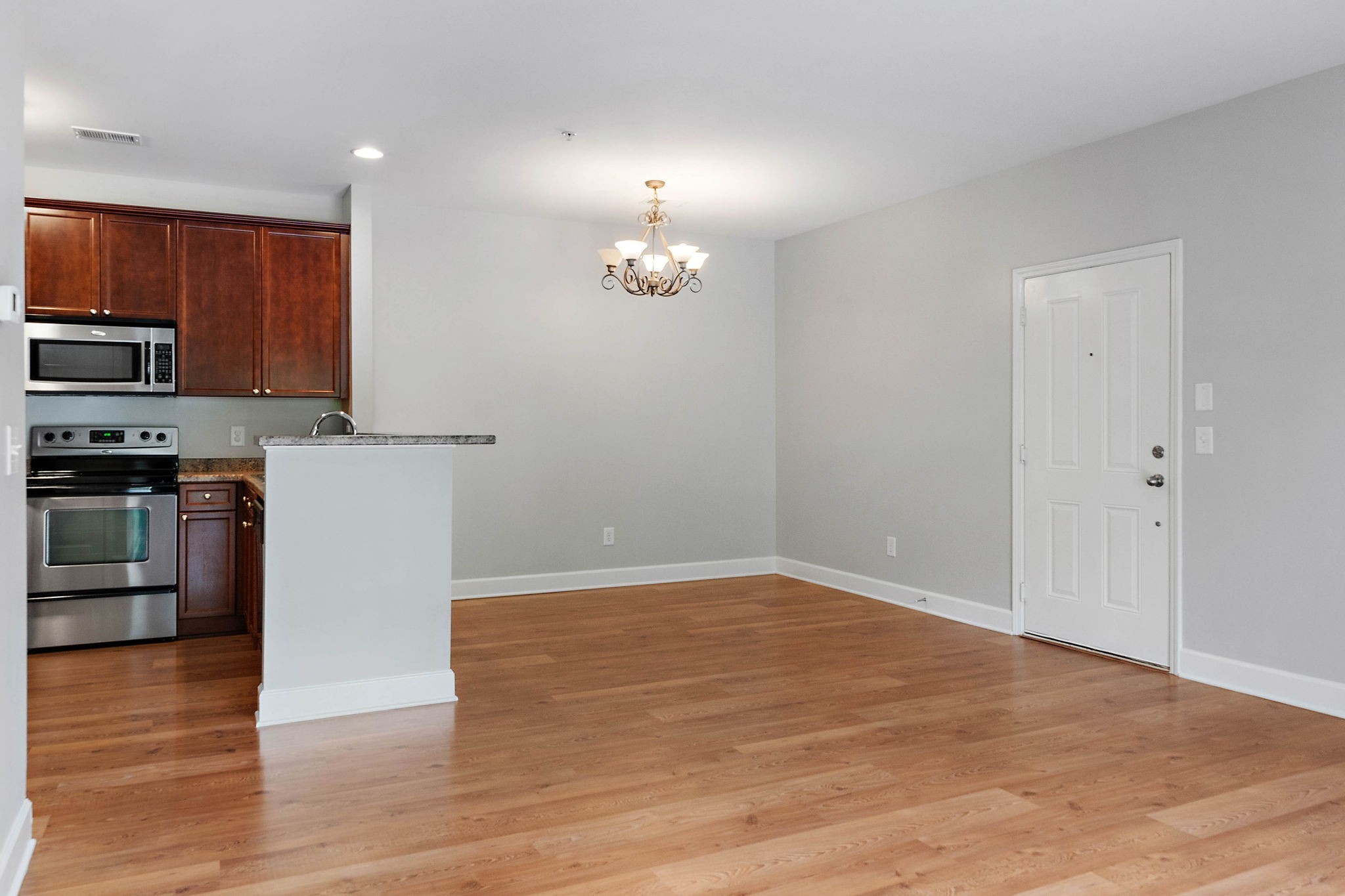 8221 Lenox Creekside Dr