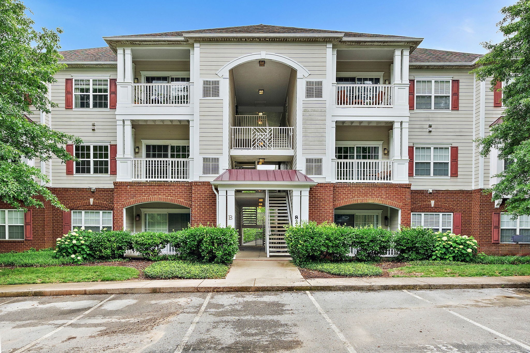 8221 Lenox Creekside Dr