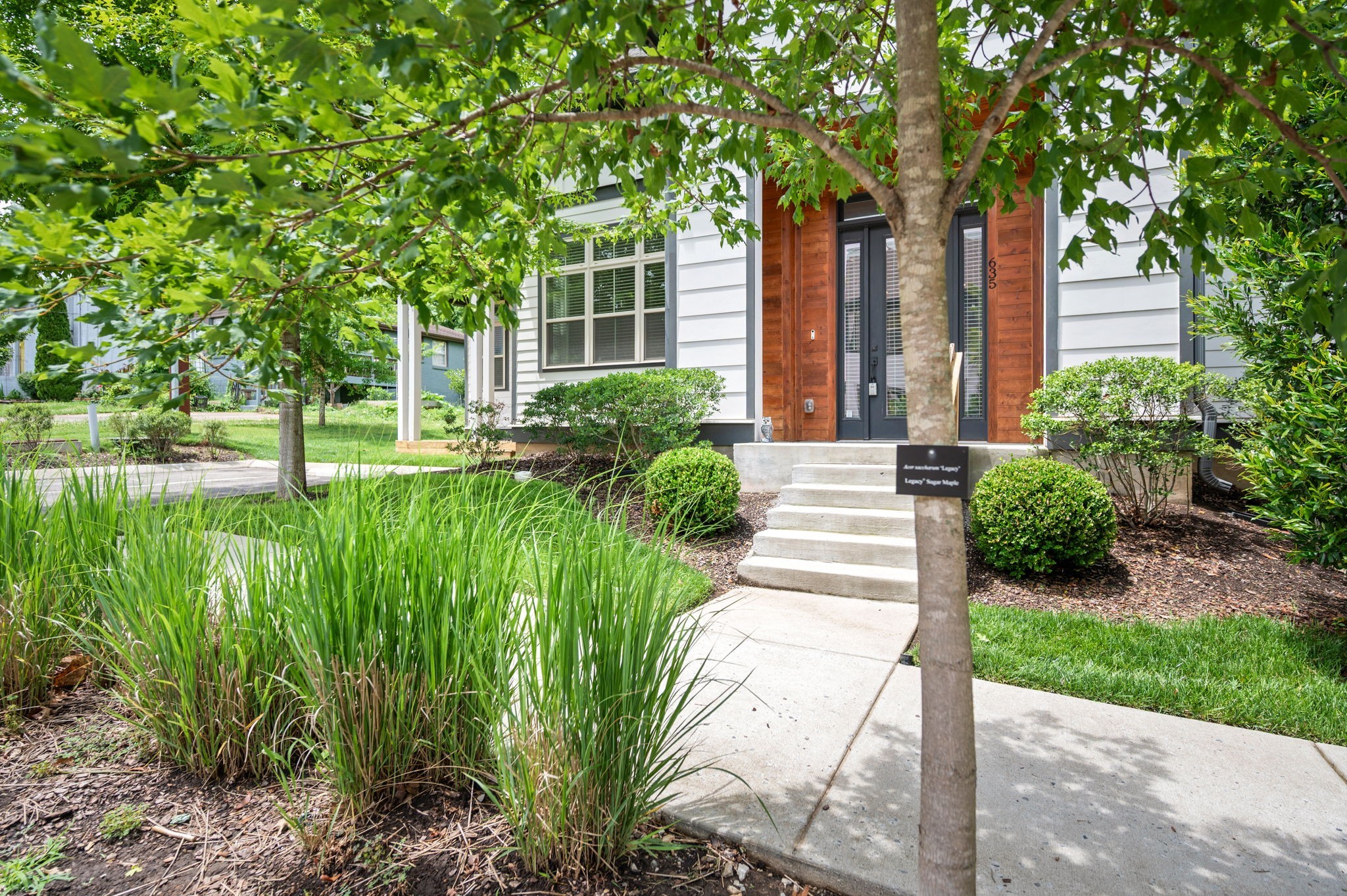 635 Nashua Ln