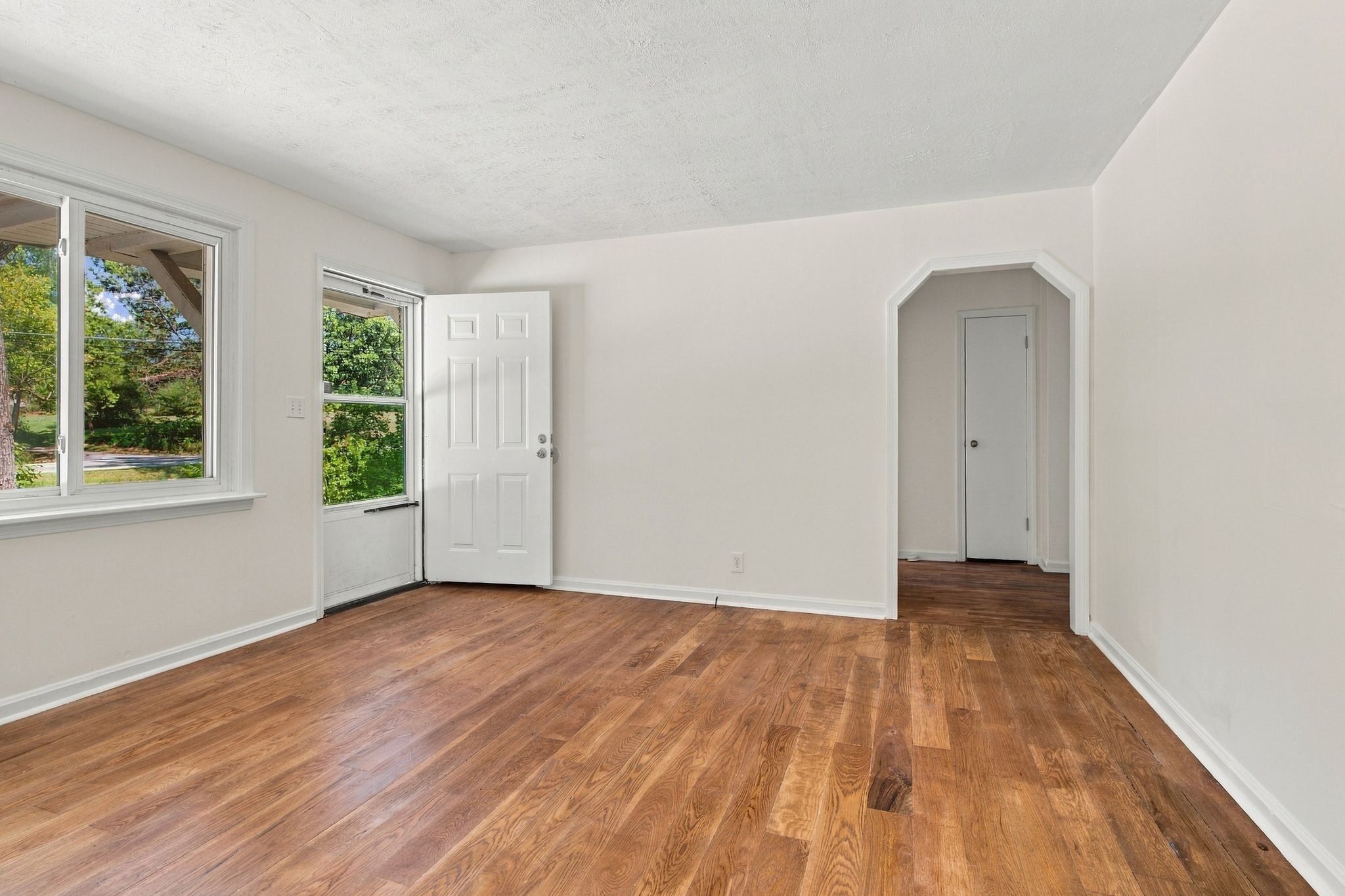 6463 Old Clarksville Pike