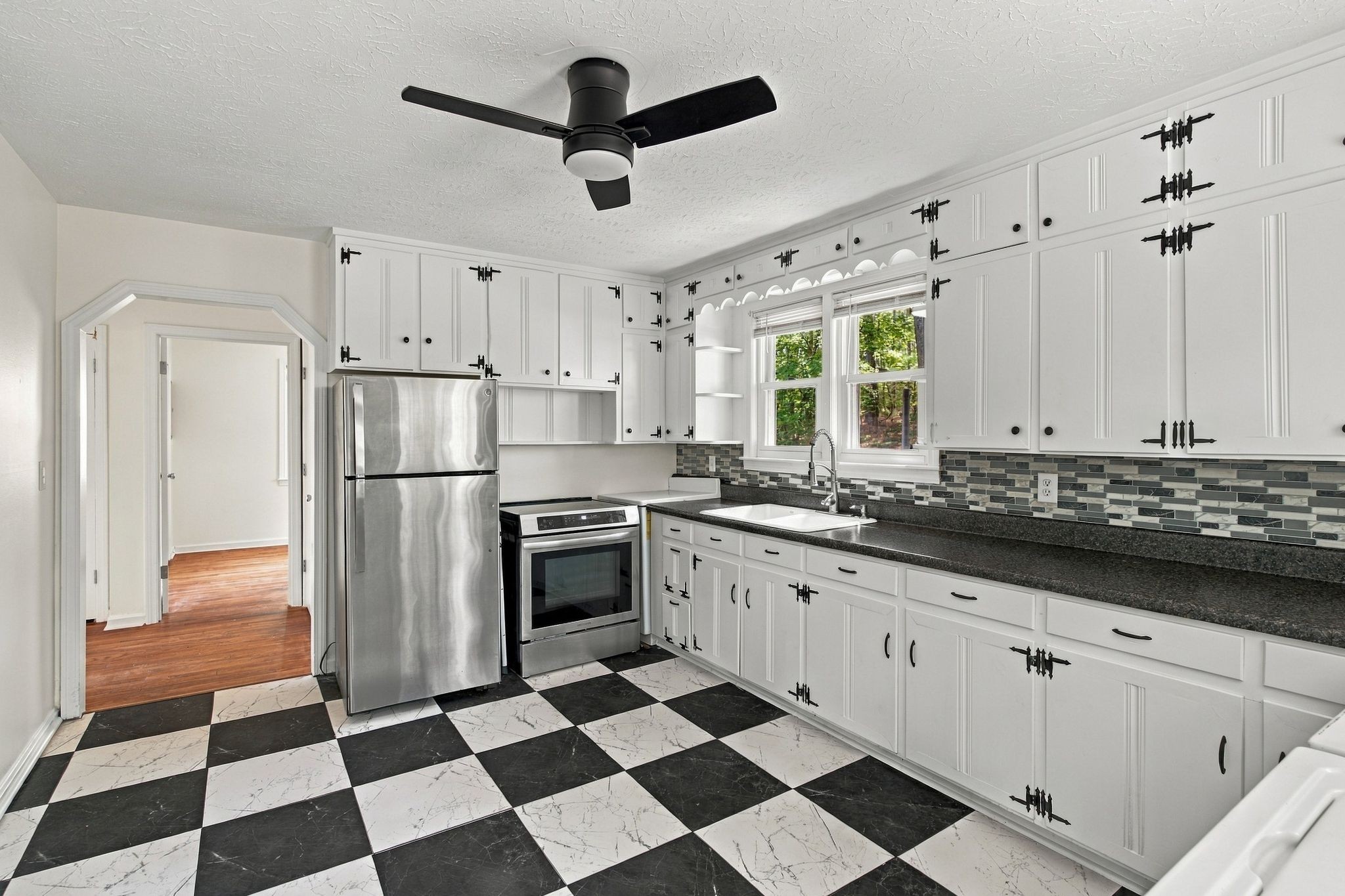 6463 Old Clarksville Pike