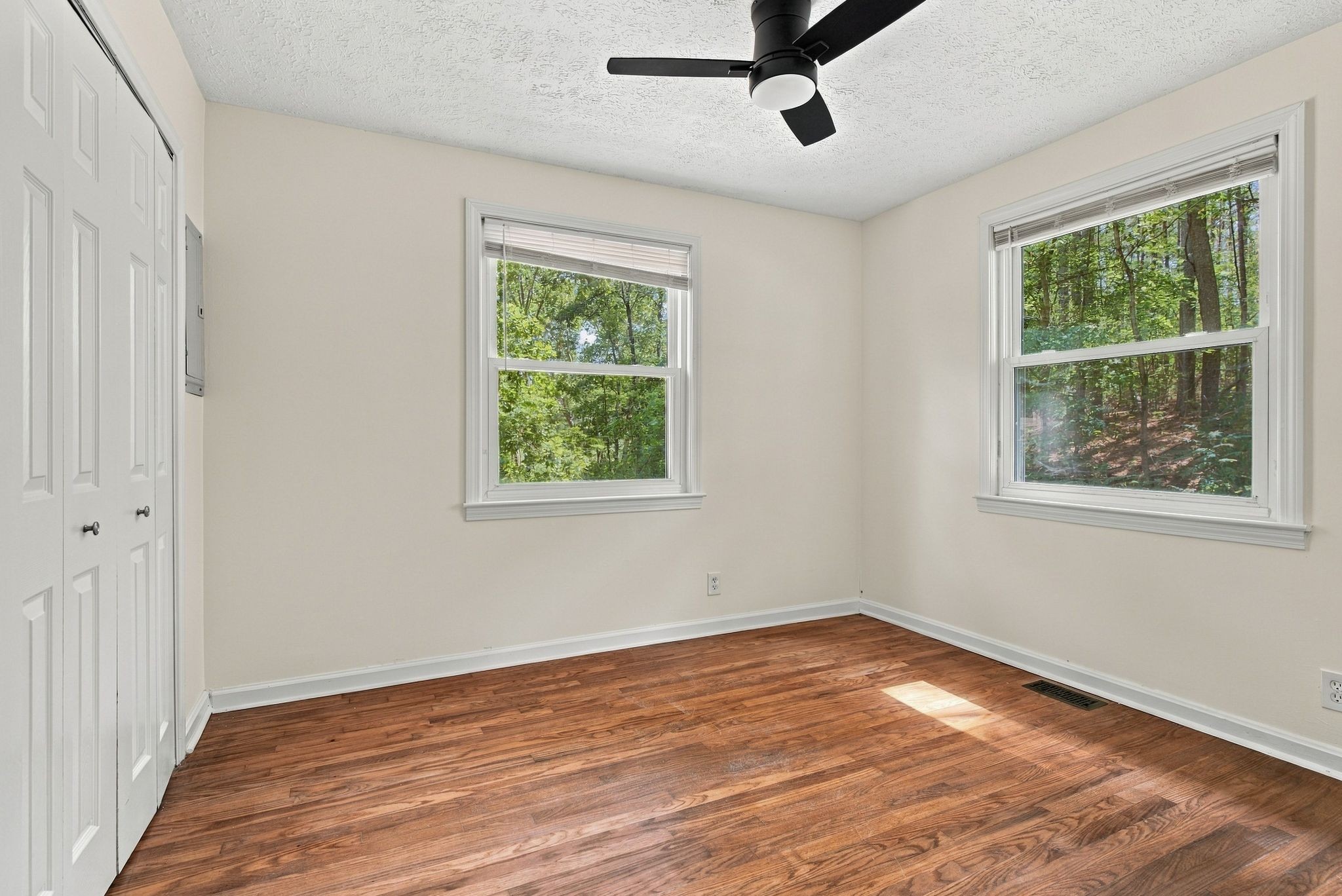 6463 Old Clarksville Pike