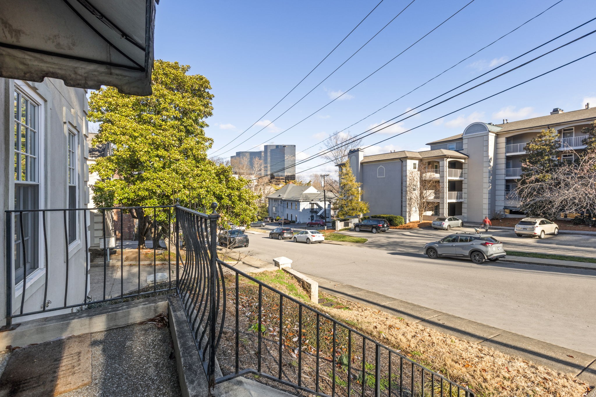 112 Saint Charles Pl