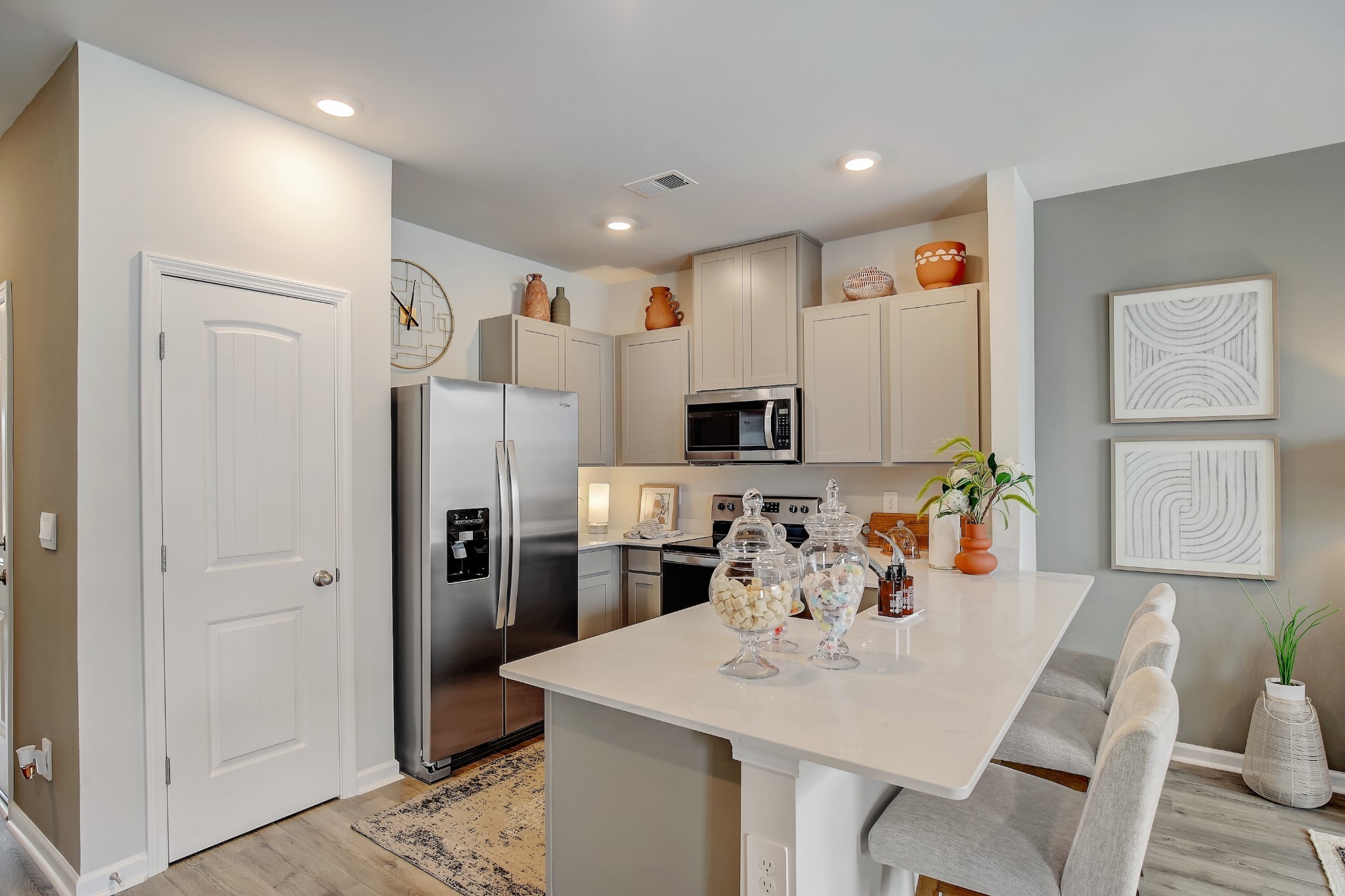 2237 Harlequin Point