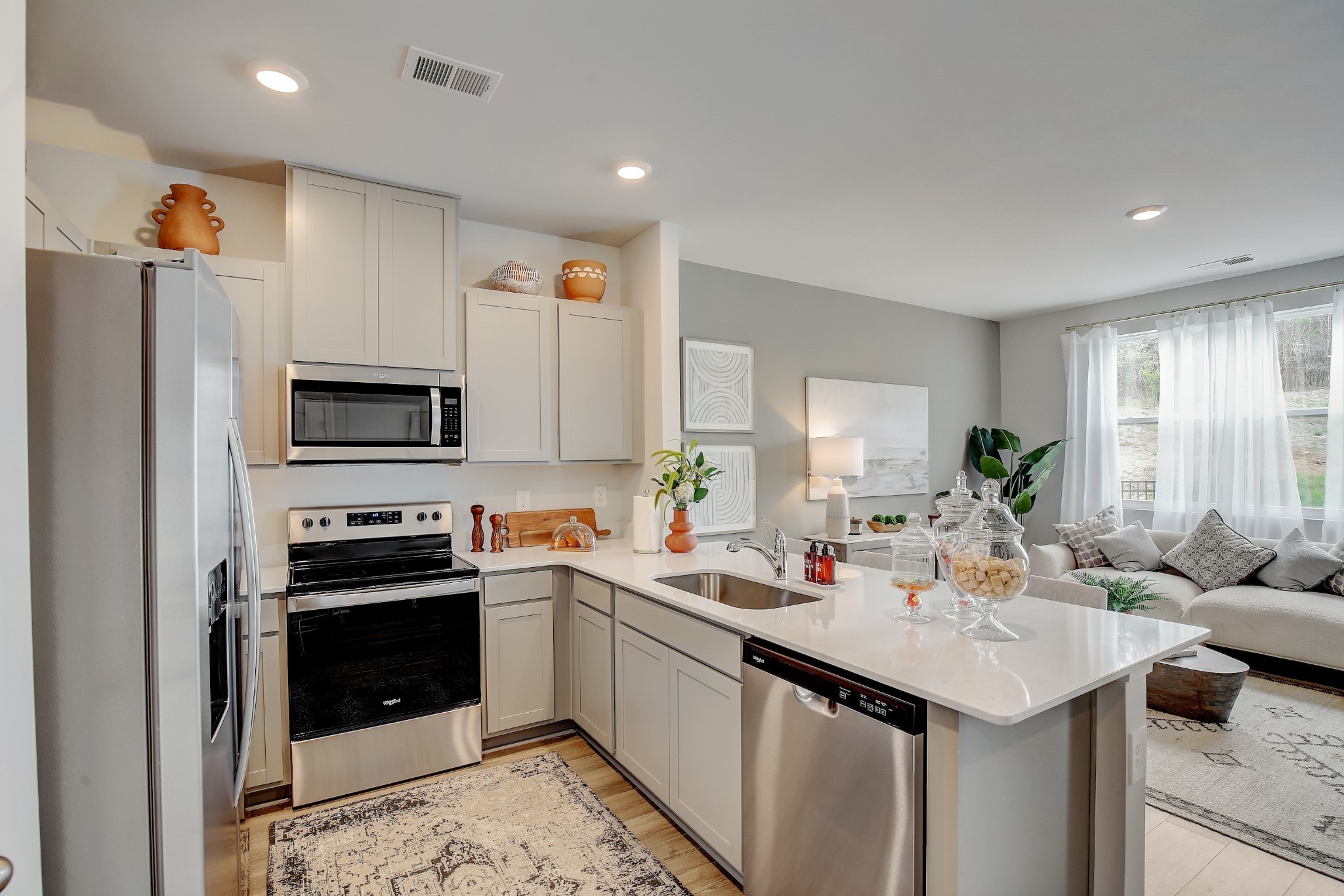 2237 Harlequin Point
