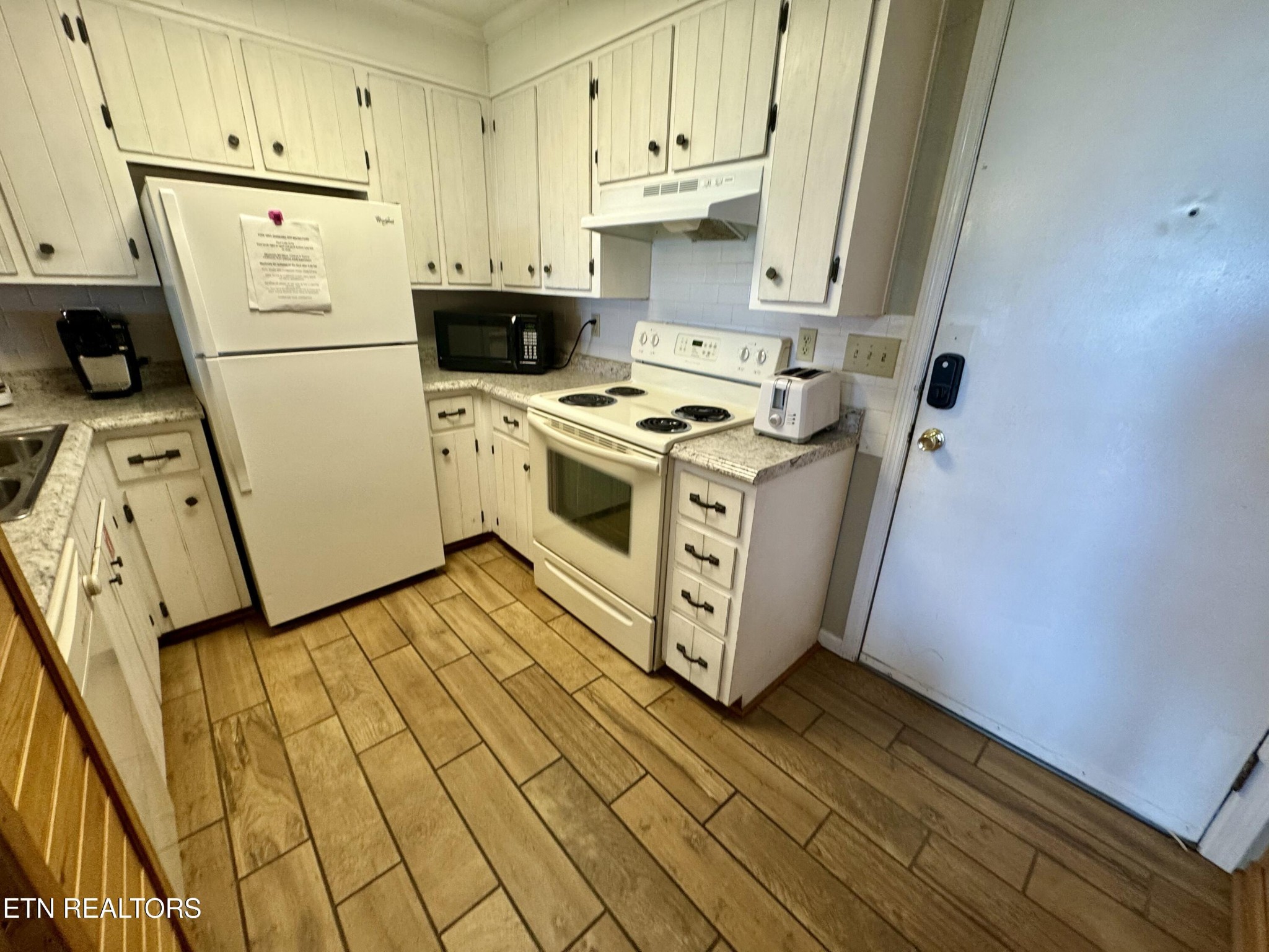 1102 Ski View Drive