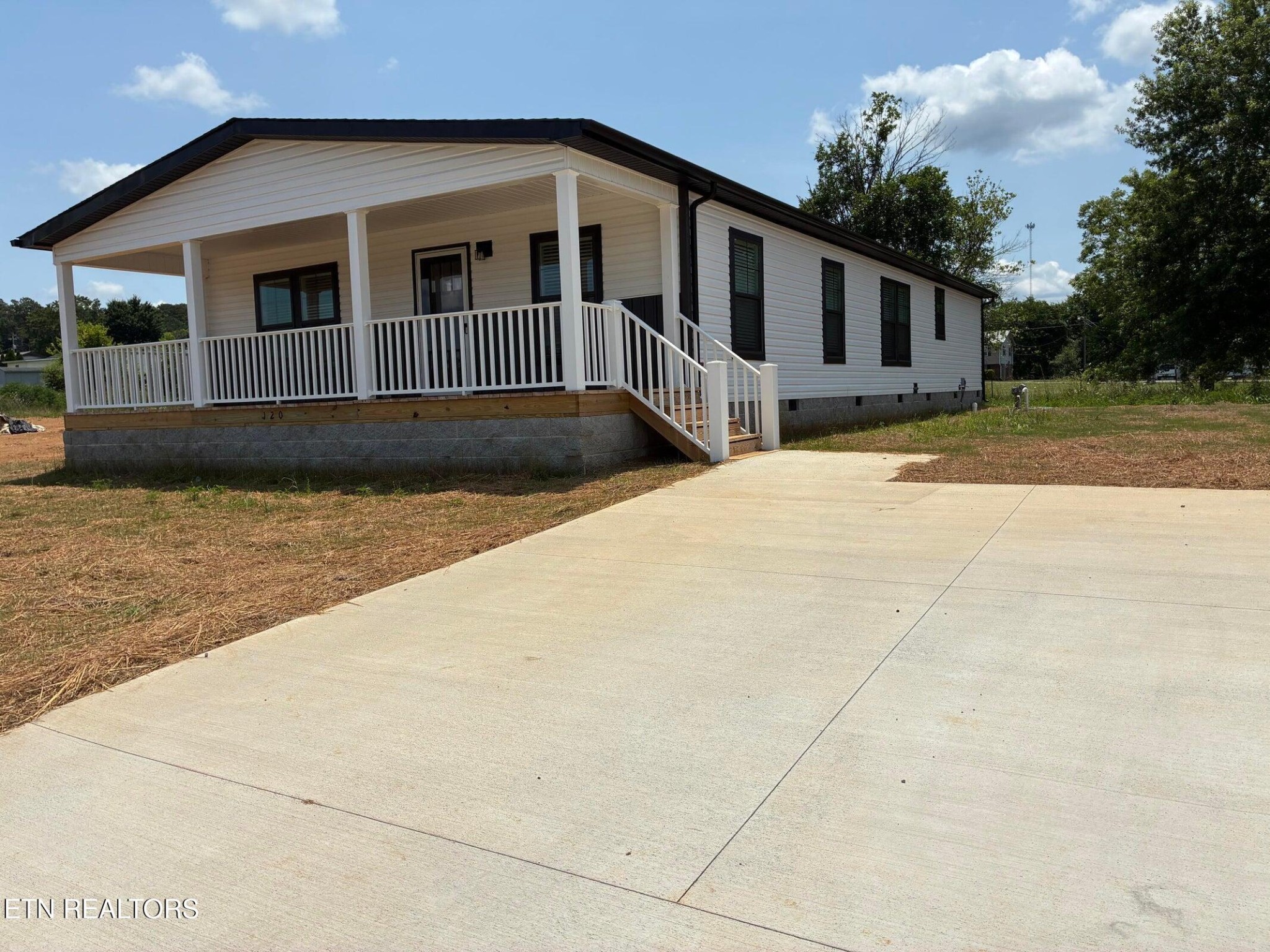 120 Unicoi Gate