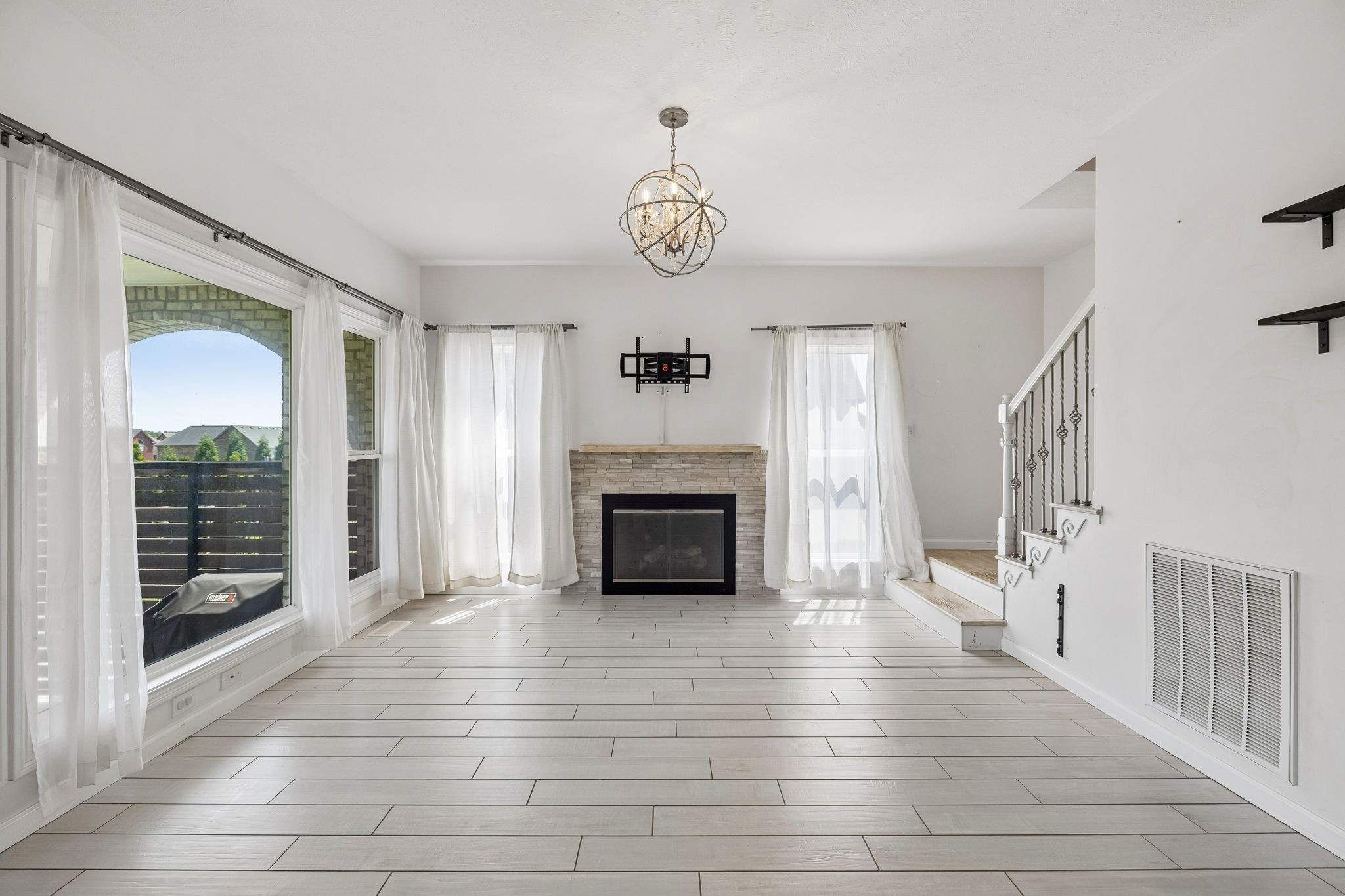 3076 Carrie Taylor Cir