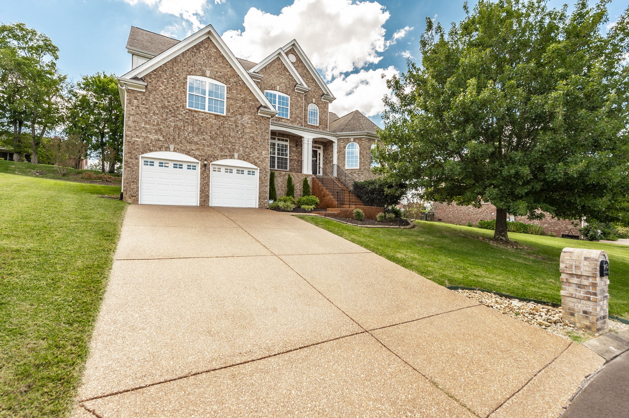 2054 Katherine Dr