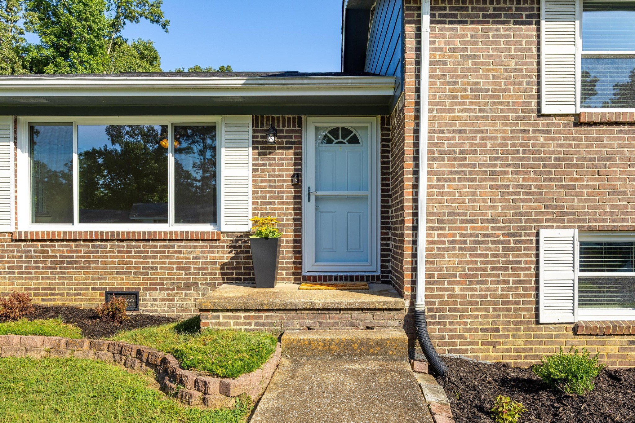 49 Foster Drive