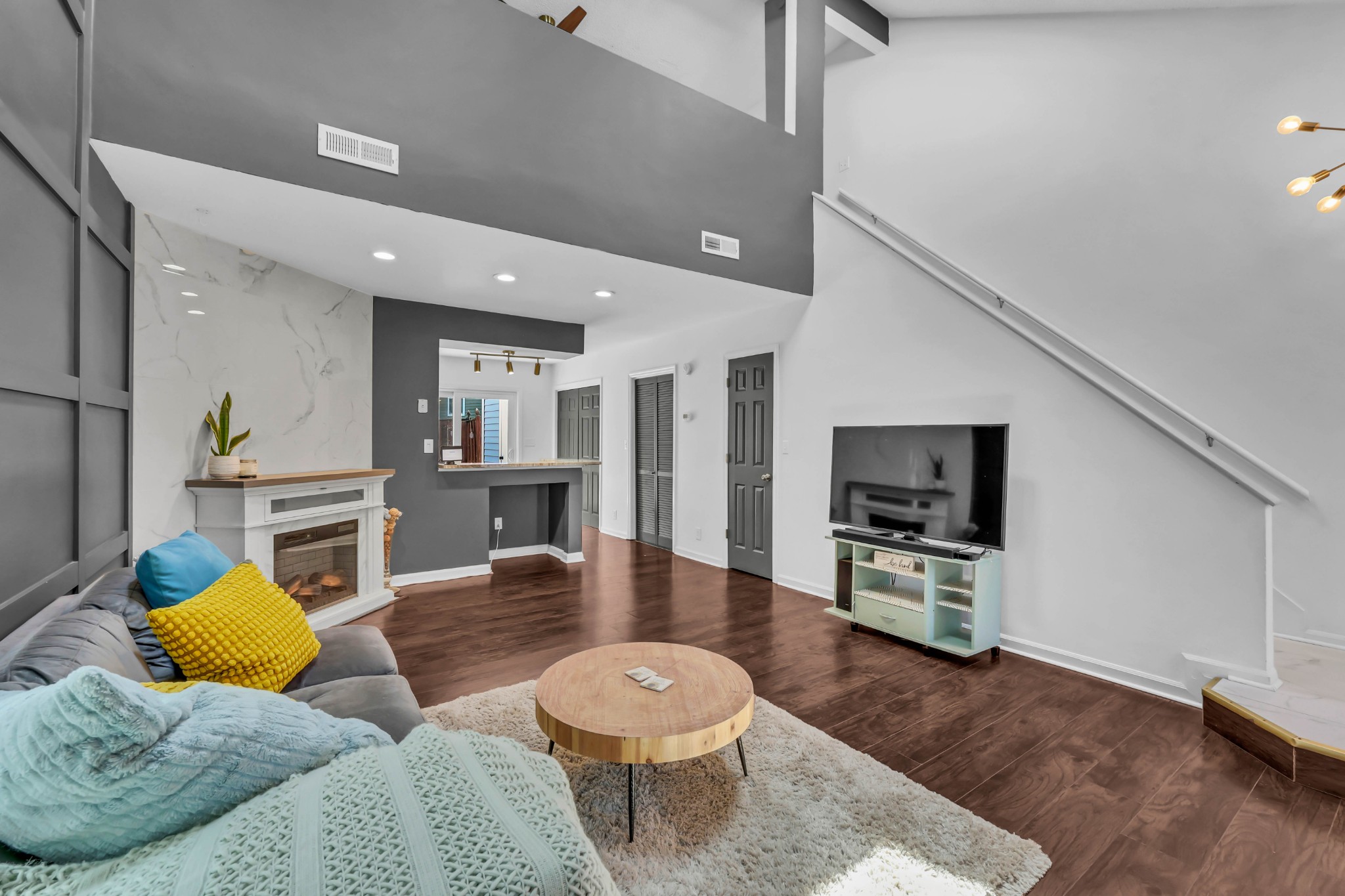 104 Carriage Pl