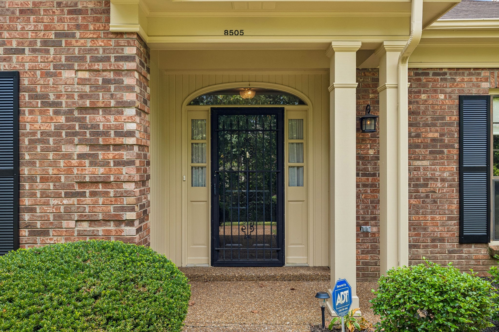 8505 Sawyer Brown Rd
