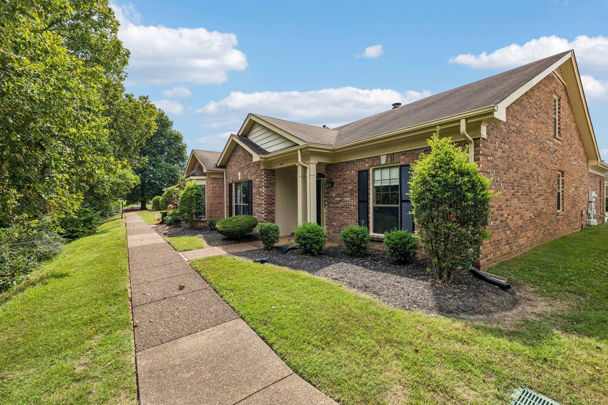 8505 Sawyer Brown Rd