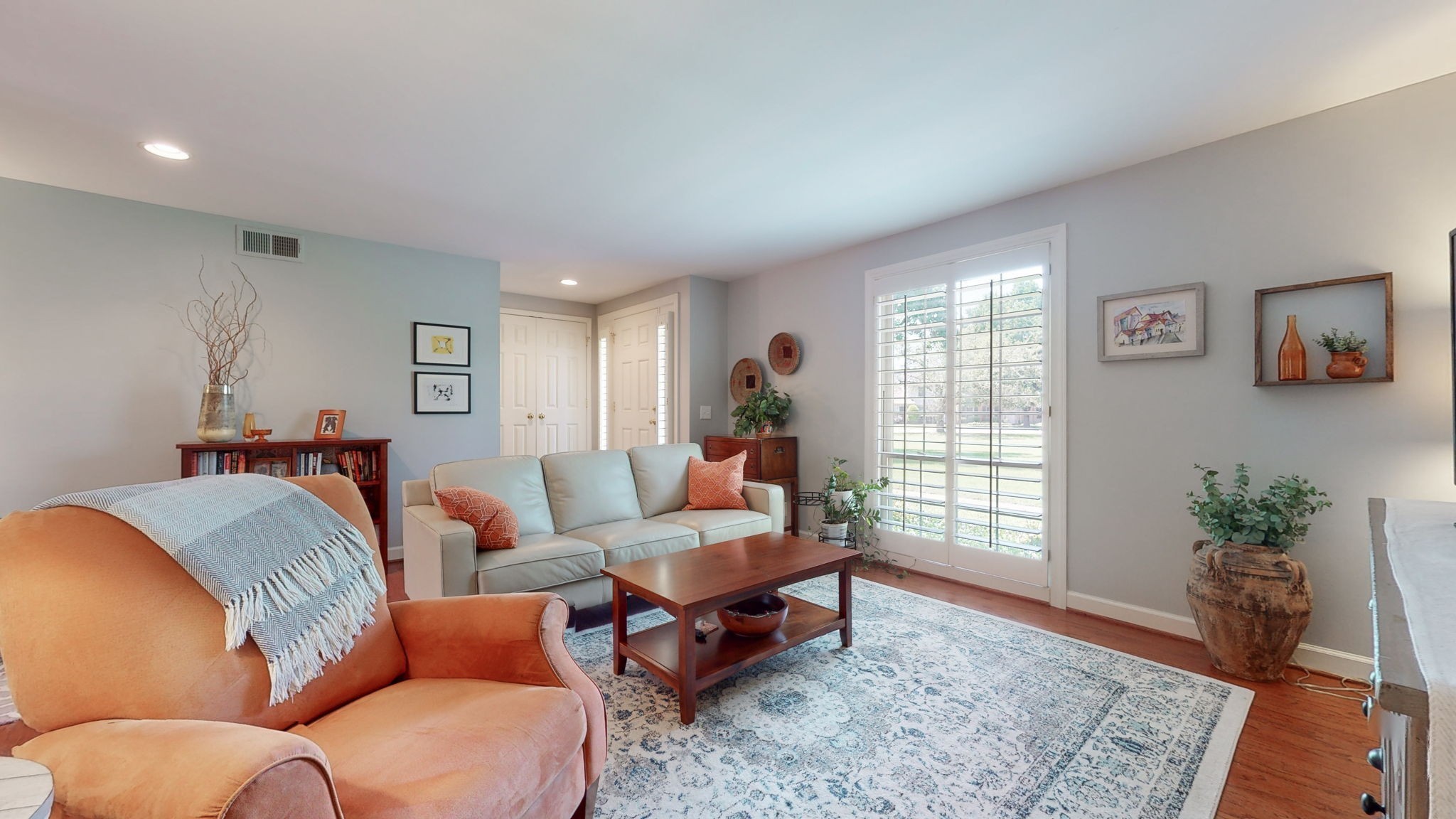 8207 Sawyer Brown Rd