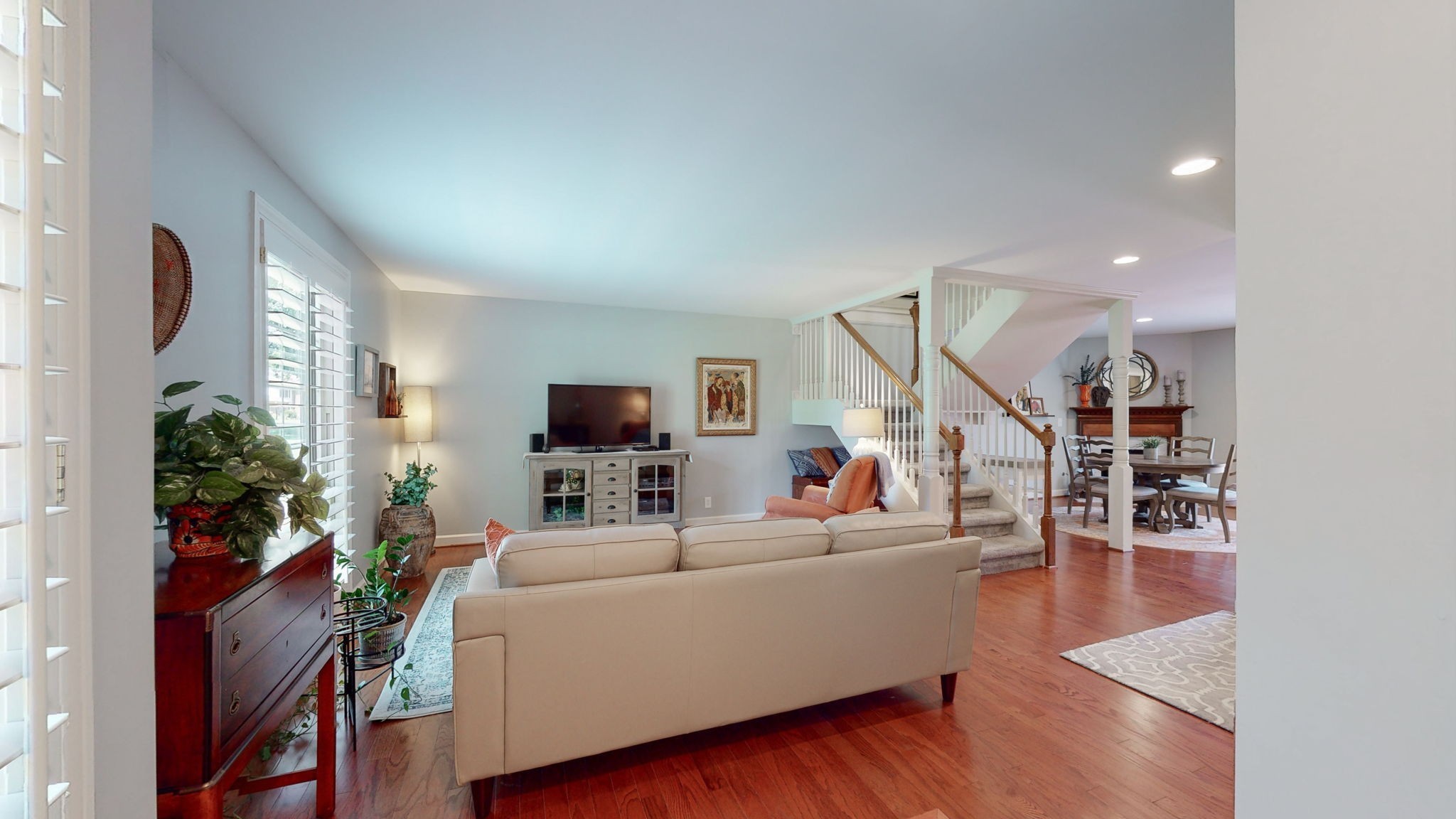 8207 Sawyer Brown Rd