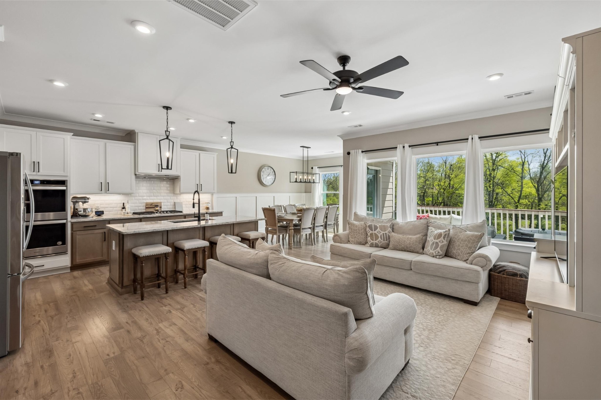 130 Newbury Dr