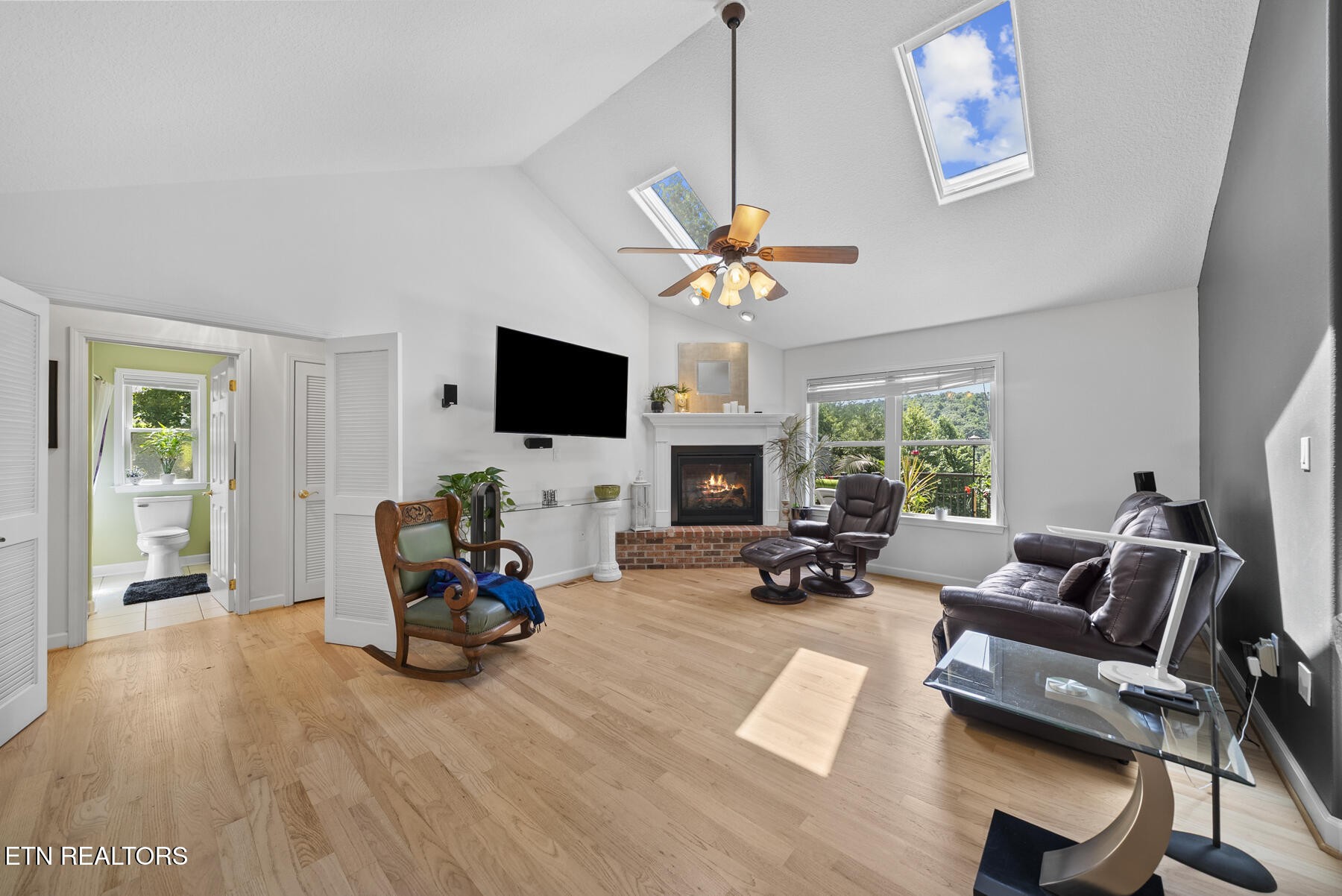 1014 Sunset Ridge Drive