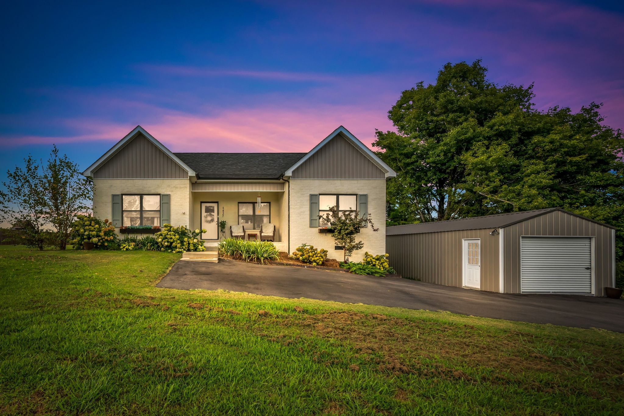 1427 Ridge Rd