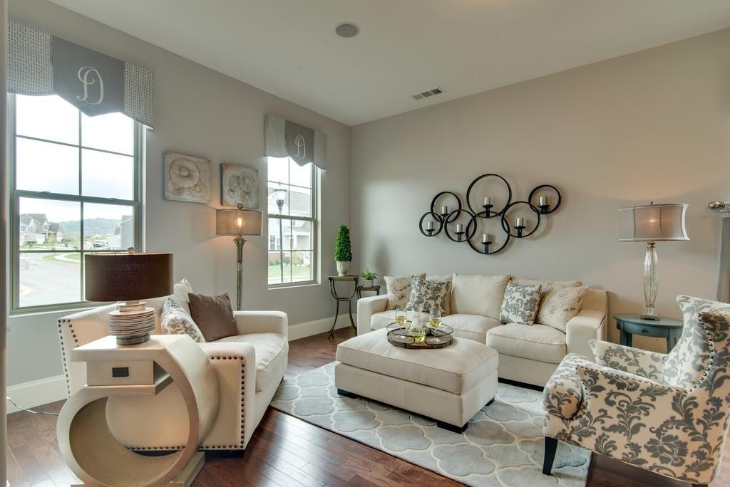 122 Oasis Dr