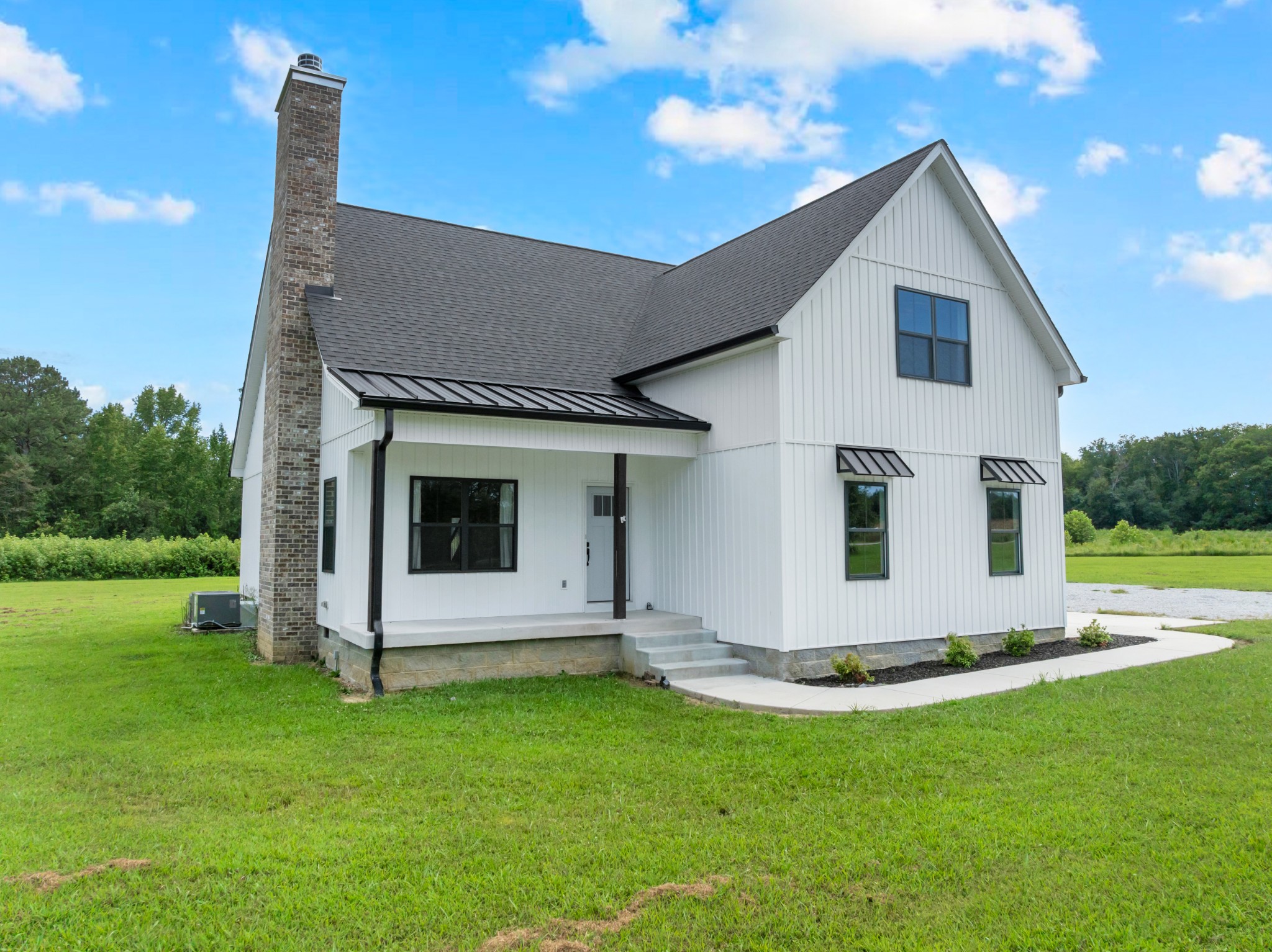 210 Deer Creek Ln