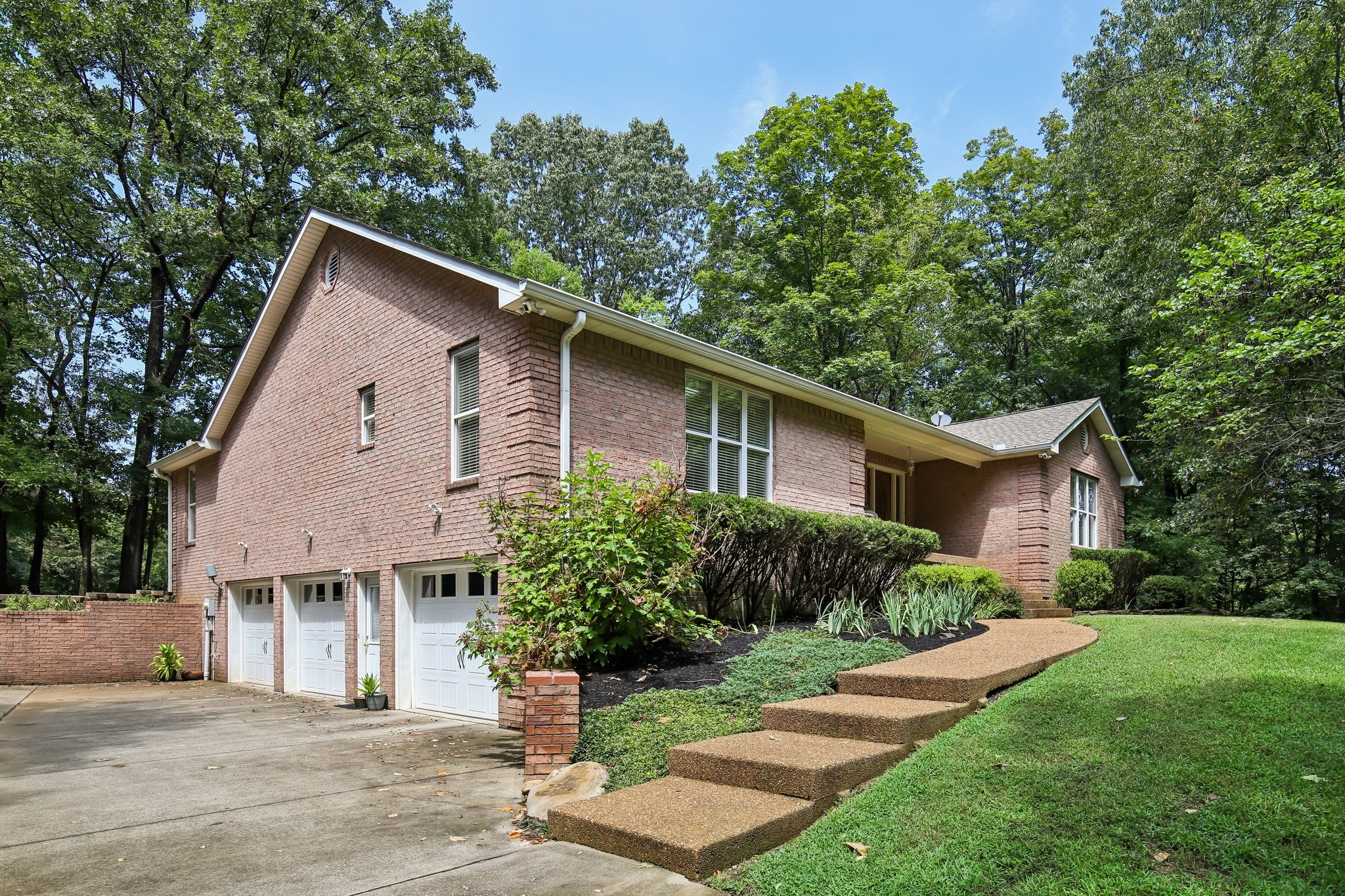 9670 Coles Ferry Pike