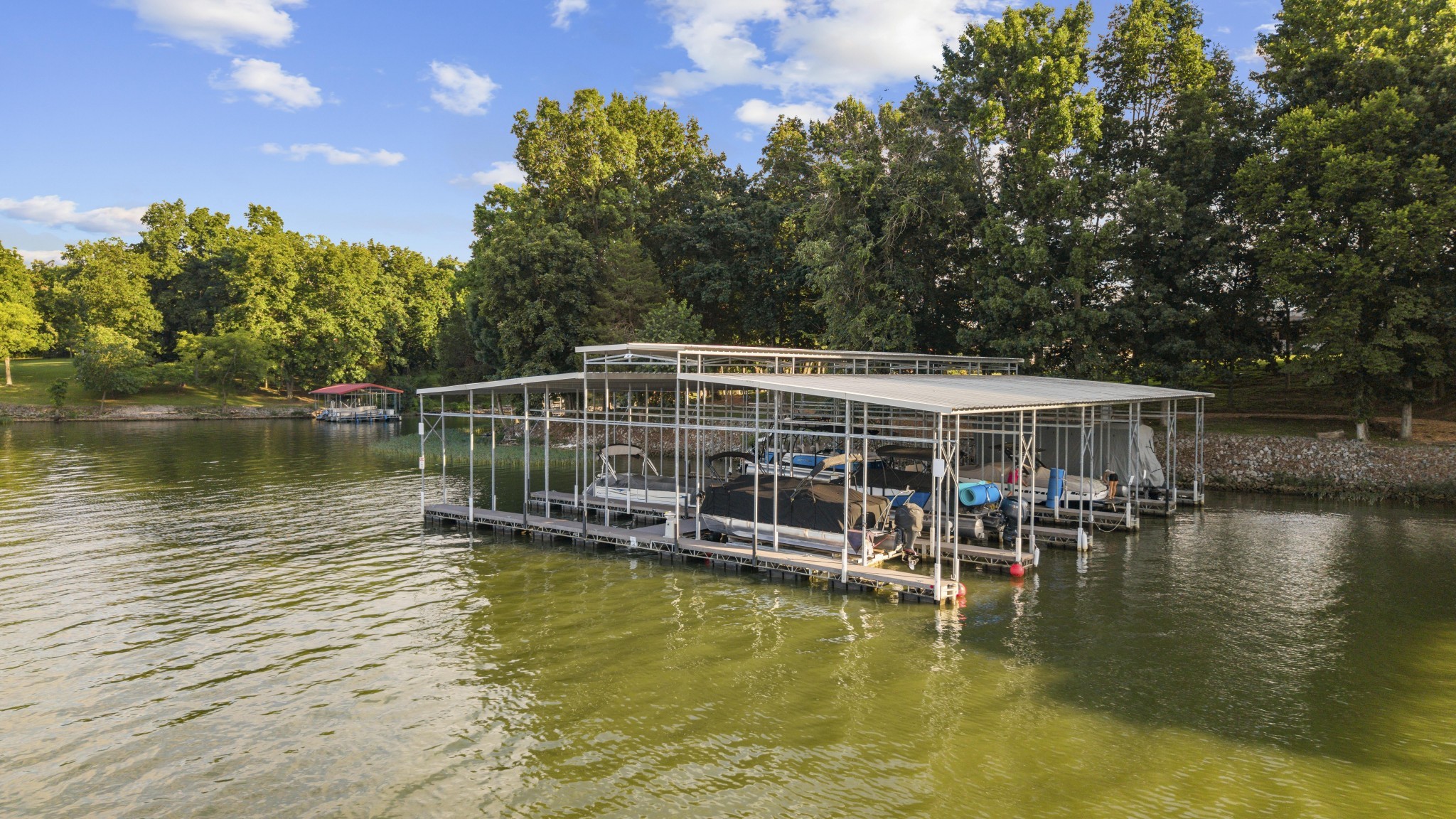 2020 Shoreline Dr