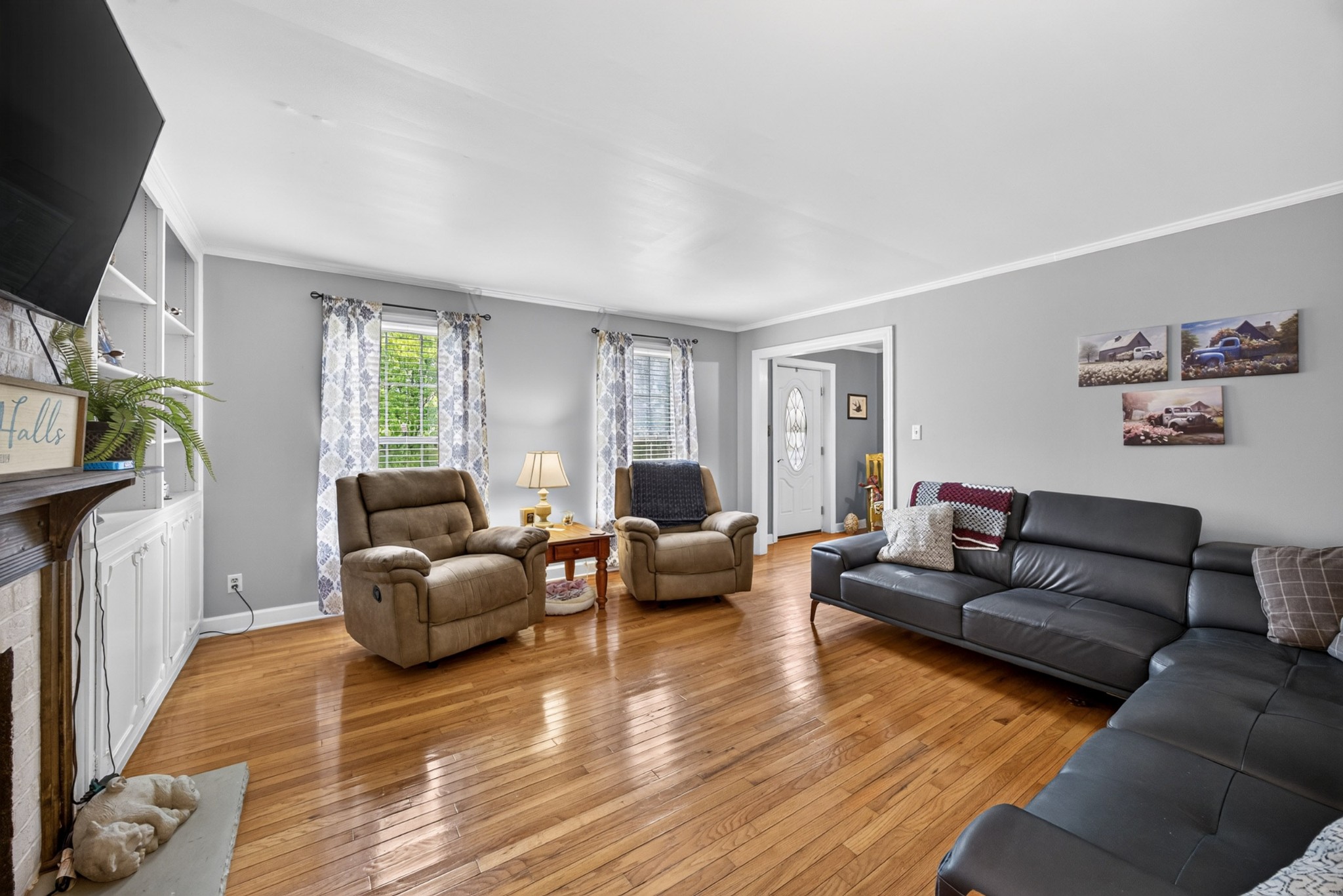 115 Sunset Dr
