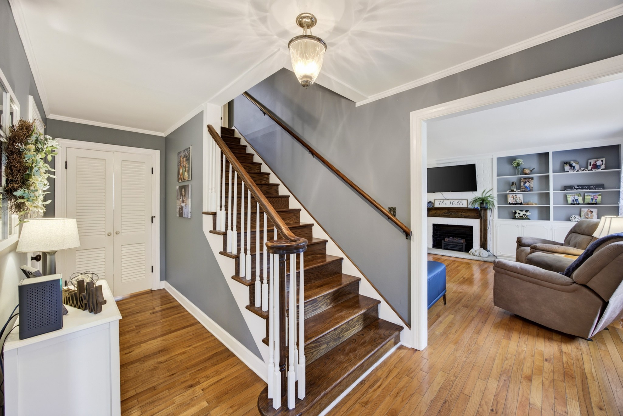 115 Sunset Dr