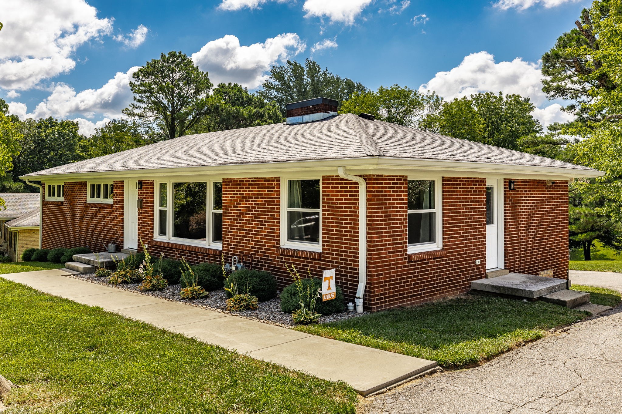 503 N Pawnee Dr