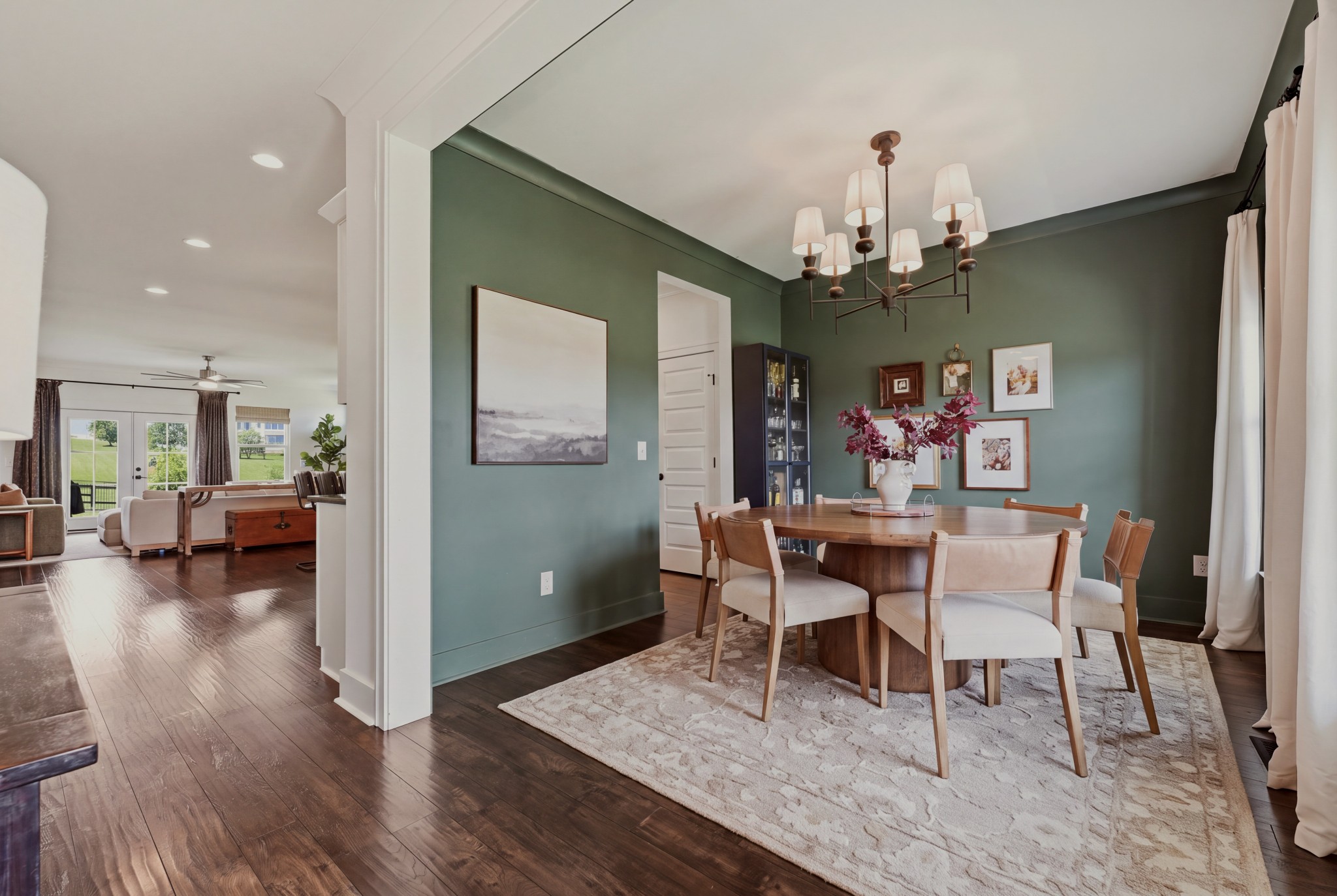 1412 Barrett Dr