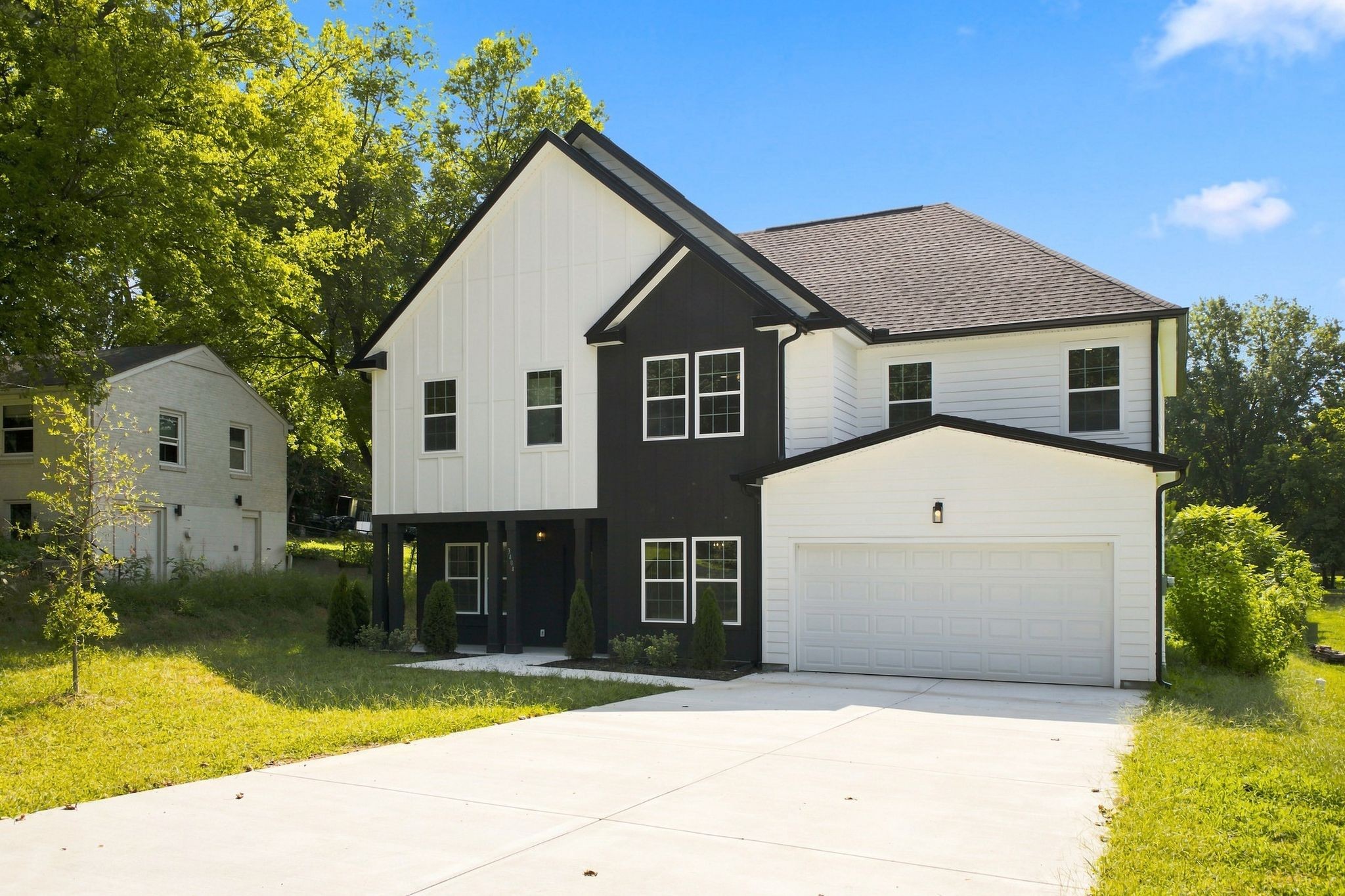 3404 Lallemand Dr