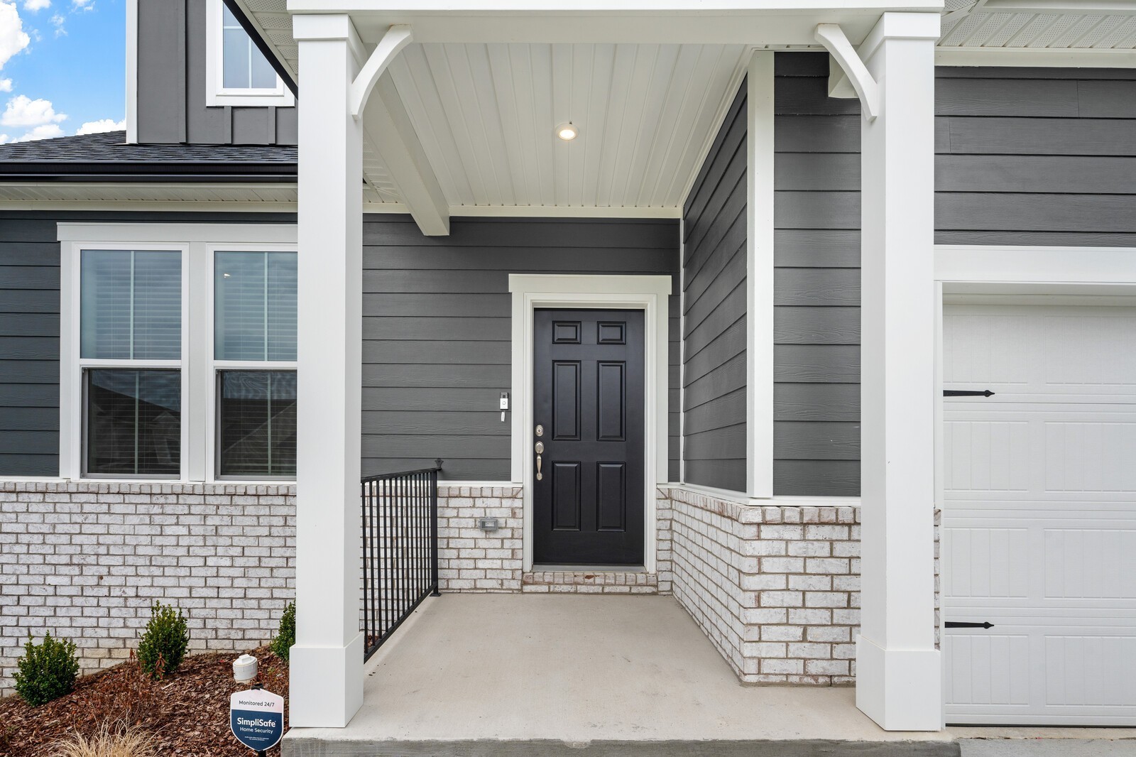 1016 Lionheart Dr