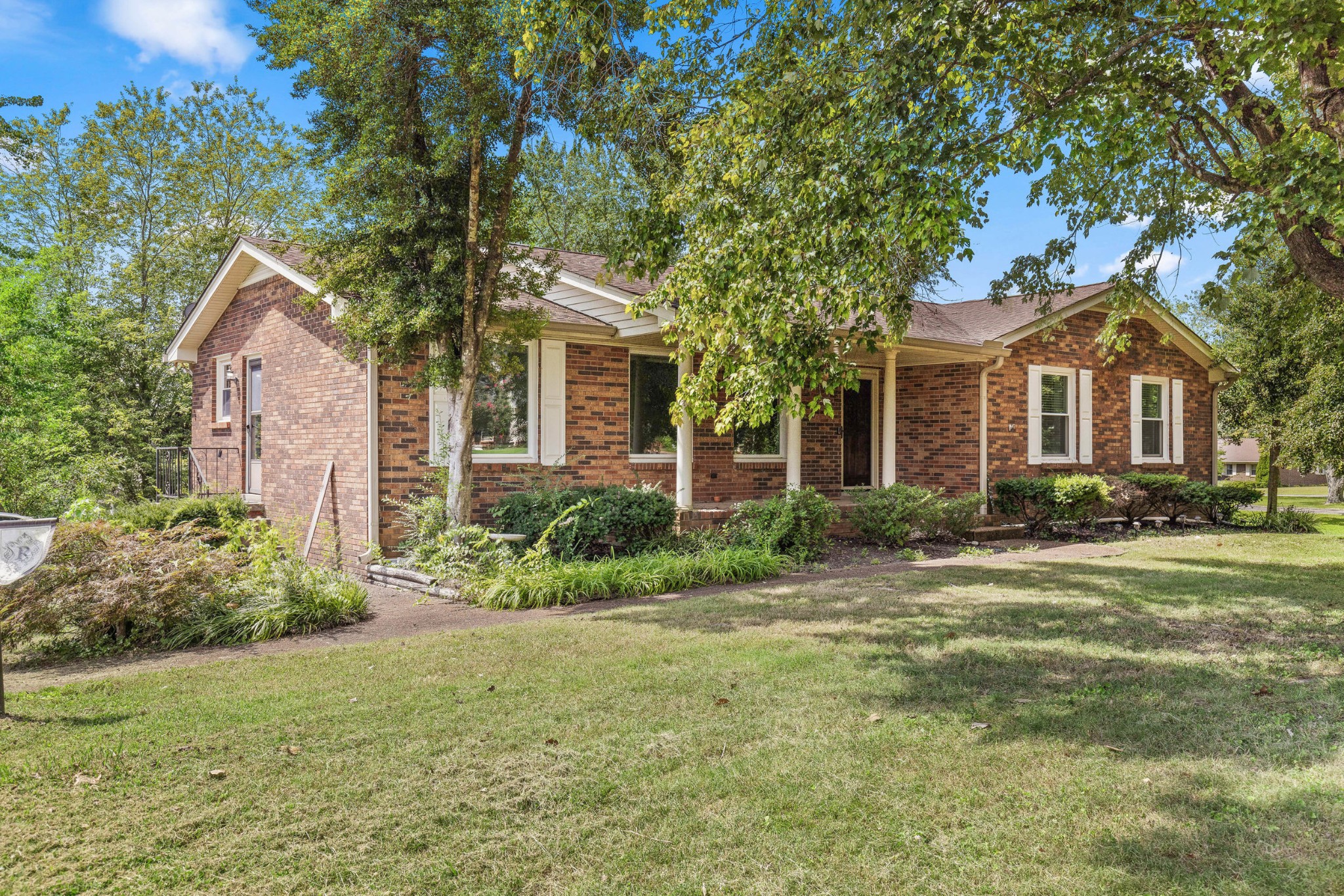 110 Sam Davis Dr