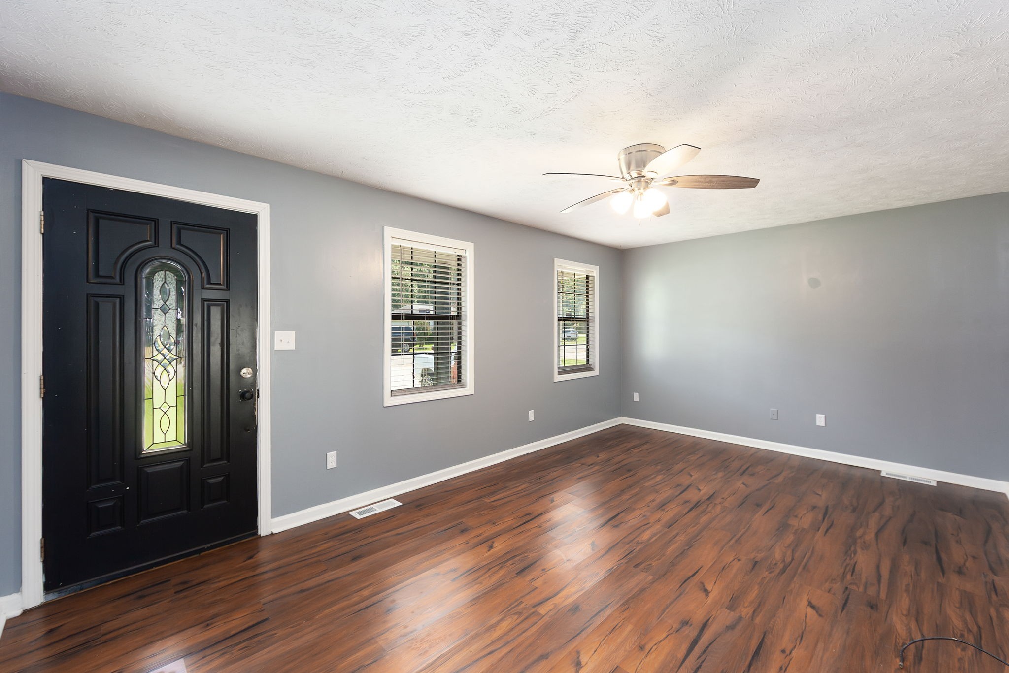 19 Dyer Creek Ln