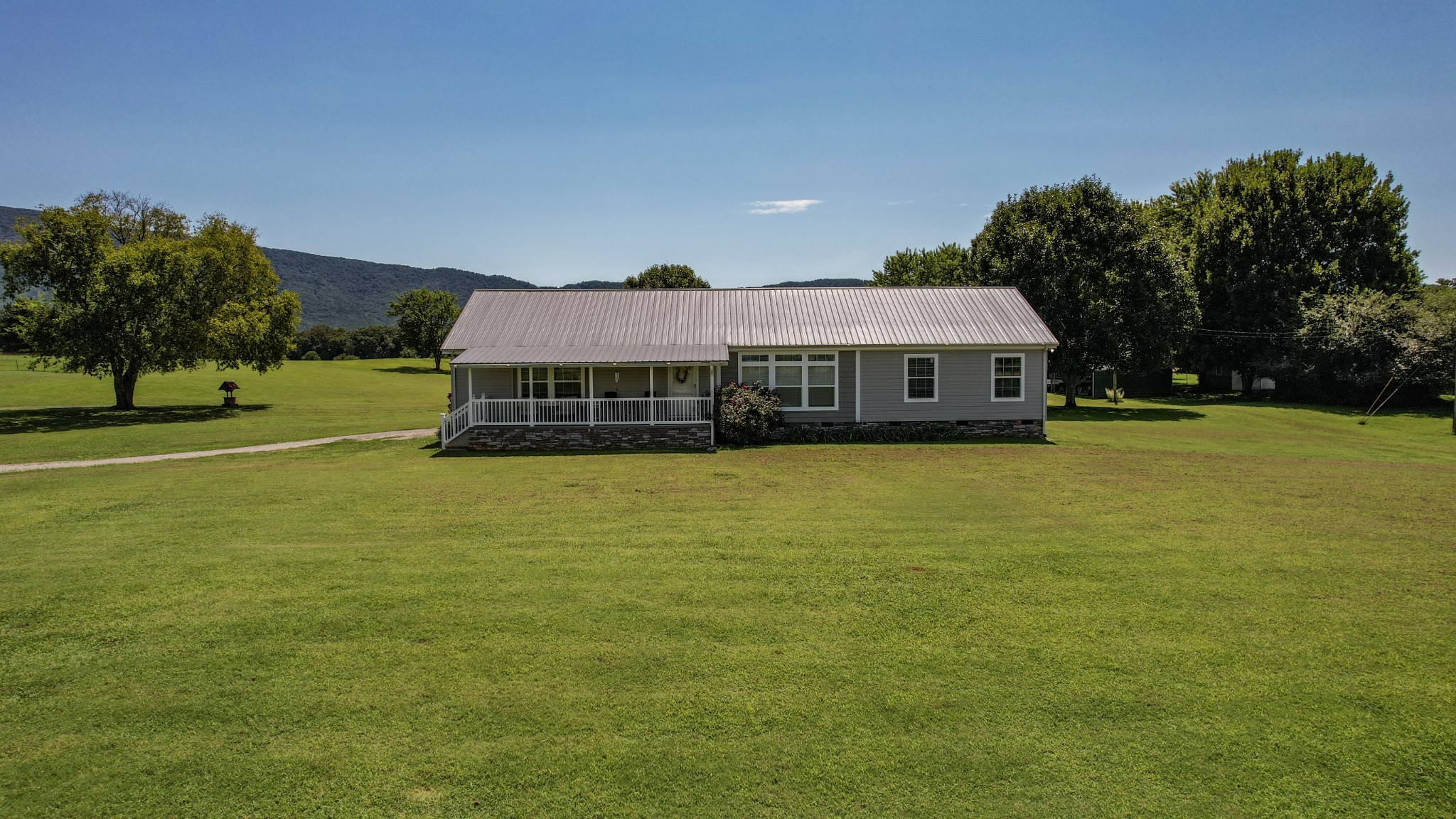 7632 Highway 411