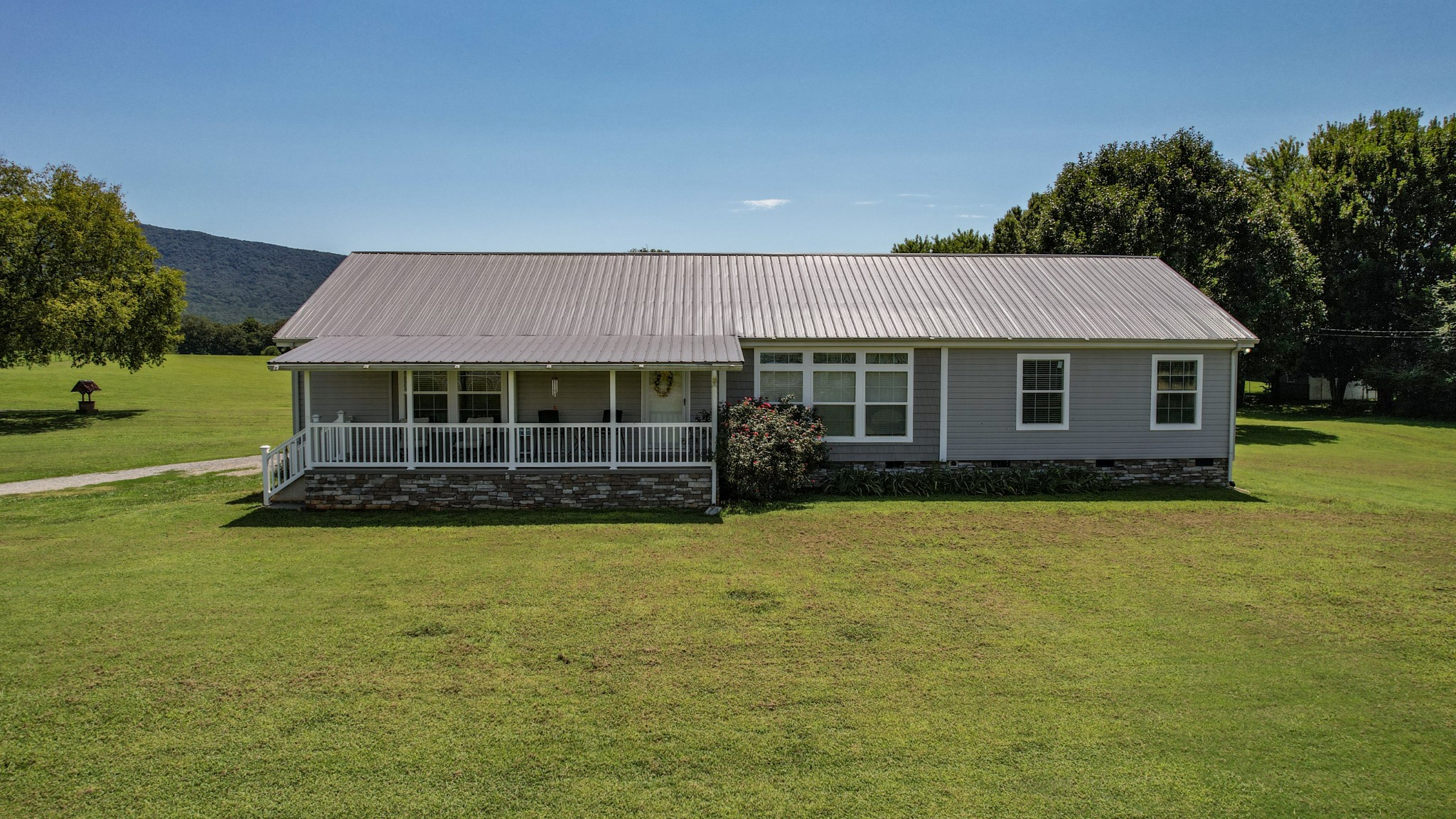 7632 Highway 411