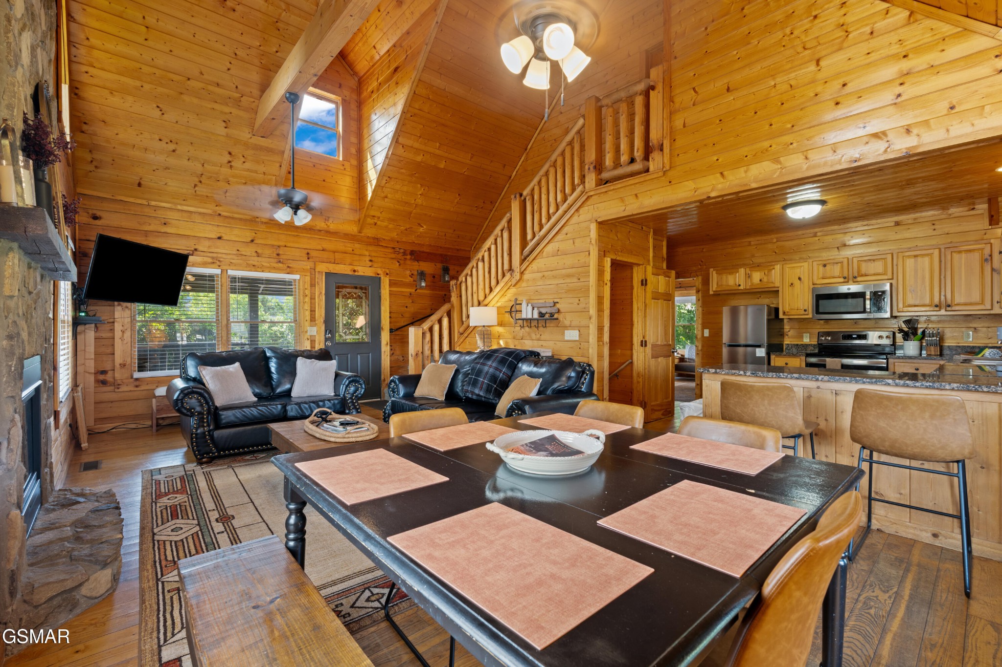 1540 Rainbow Ridge Way