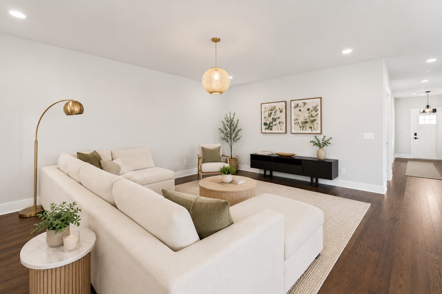 1227 N Avondale Cir