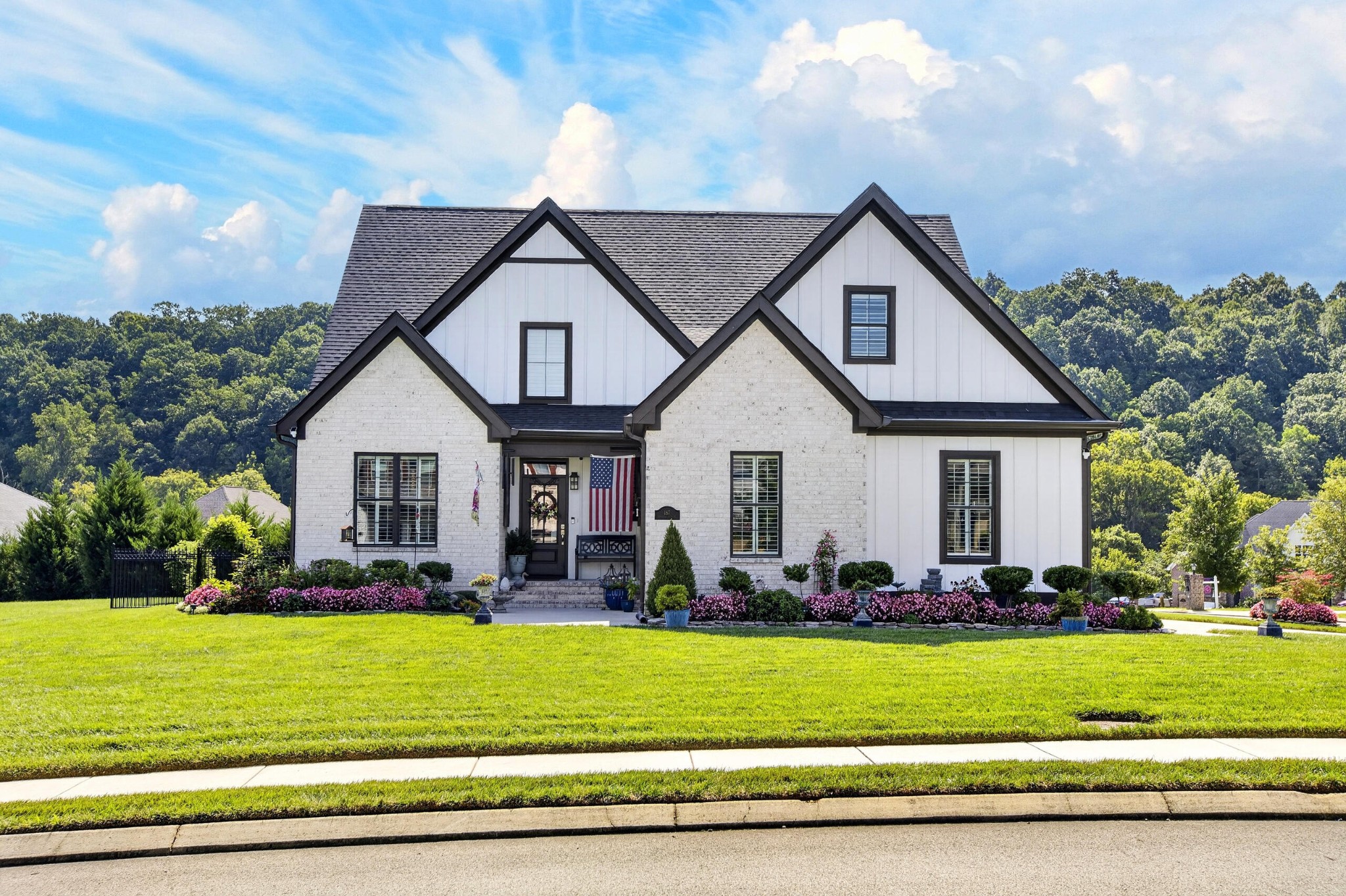 187 Winding Glen Drive, NW