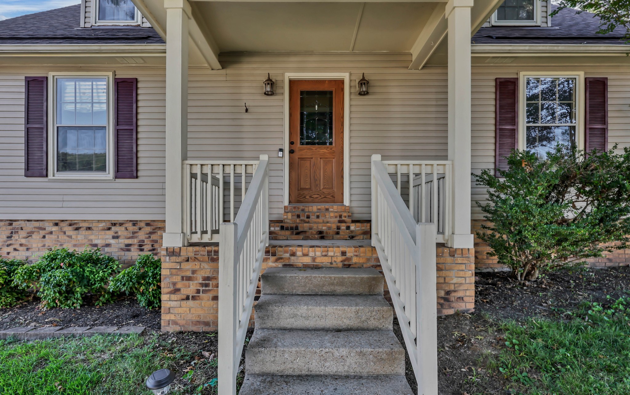 1025 Hillshire Dr