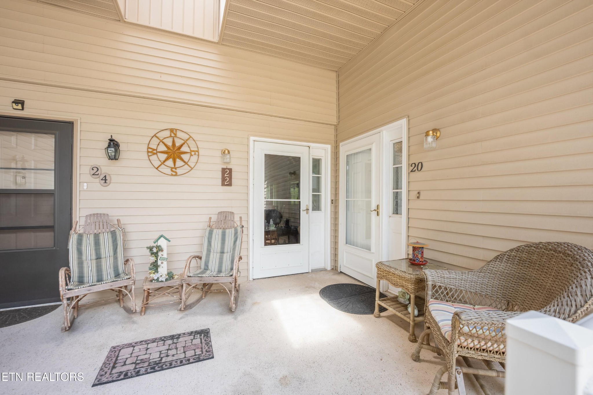 20 Hickory Hollow Circle