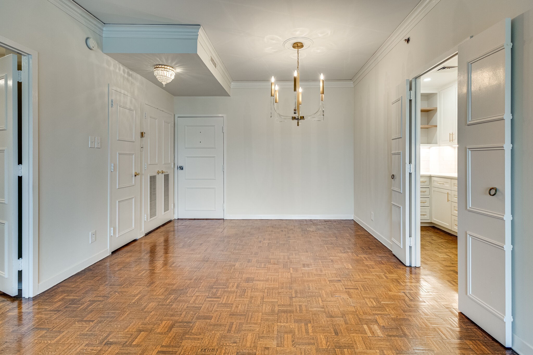 105 Leake Ave